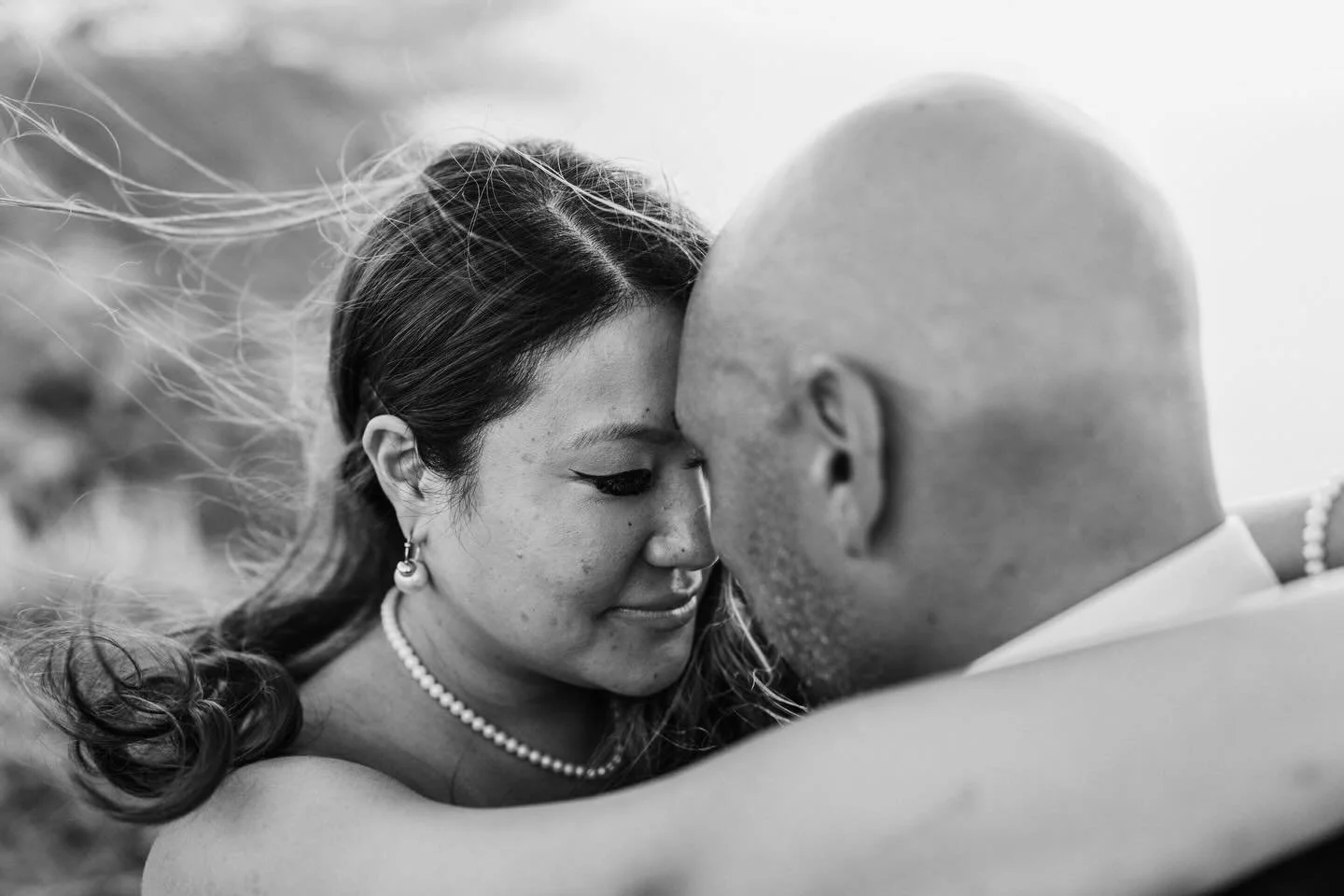 To infinity and beyond...&infin;

📸 Captured by @lighthousephotography_gr.

#santoriniweddings #destinationweddings #weddingsingreece #everafterdayssantorini #stefaniakalokairinou