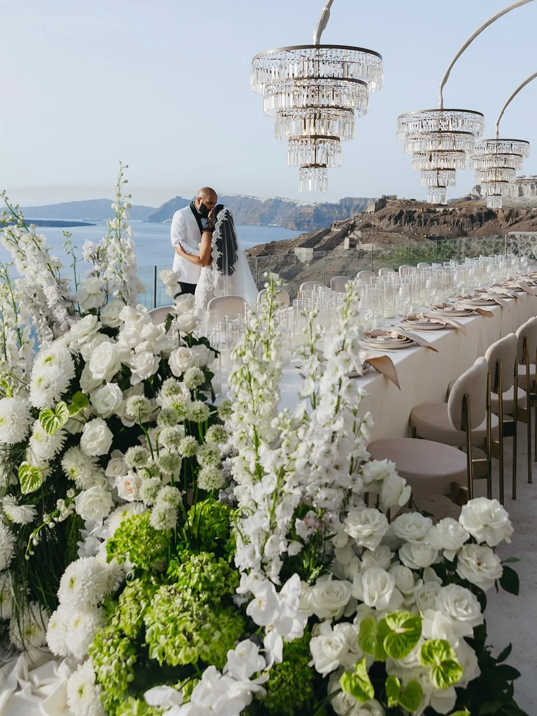 Elegance, joy, textured florals and a breathtaking seaside backdrop. The perfect recipe for unforgettable wedding moments filled with love, beauty and emotion. 🤍

Venue: @cavo_ventus_luxury_villa 
Photographer: @greecephotographer 
Videographer: @ma