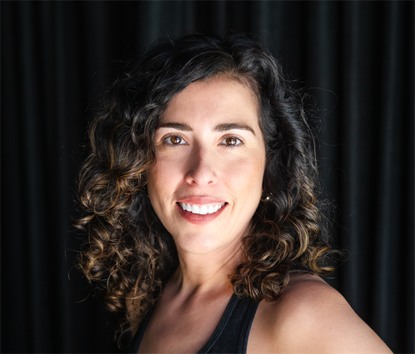 Mel Cabrera - Yoga Teacher