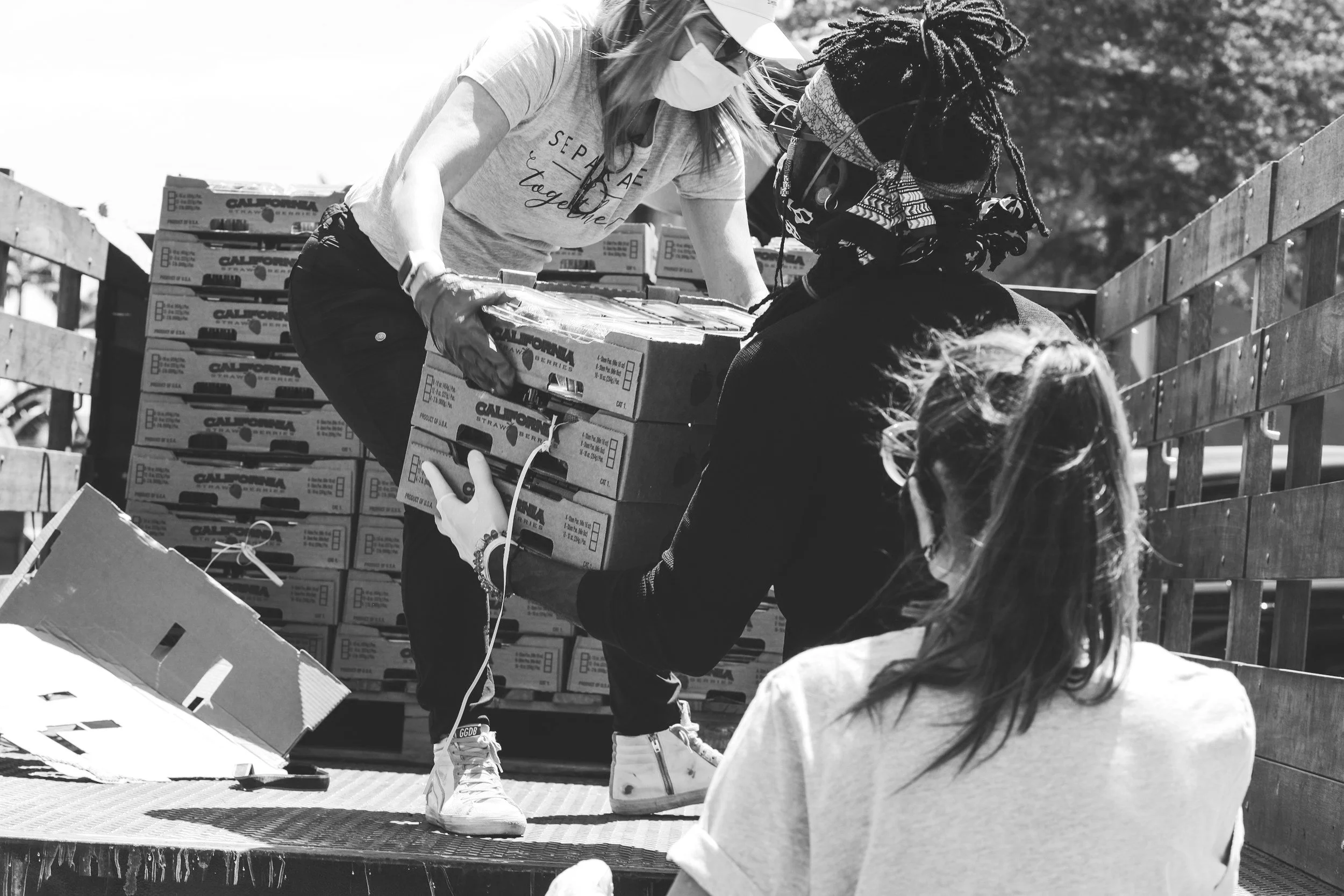 New York Cares is one of the causes supported by Jonathan Kaye and The  Kaye Family Foundation. Mobilizing caring New Yorkers in volunteer service.