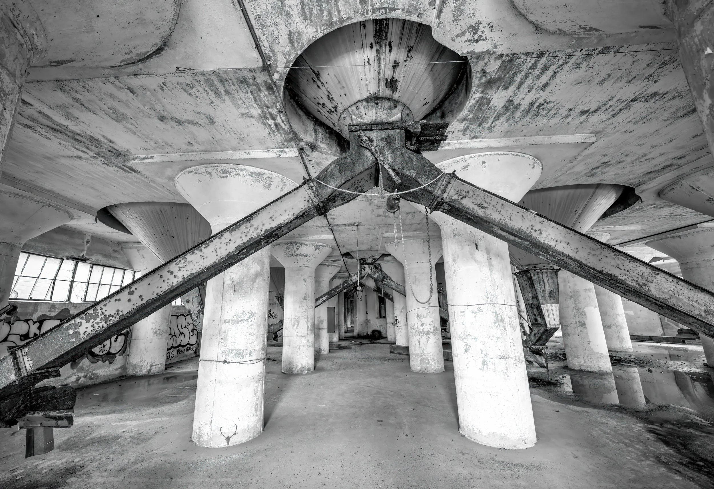 Grain Spouts, Silo City