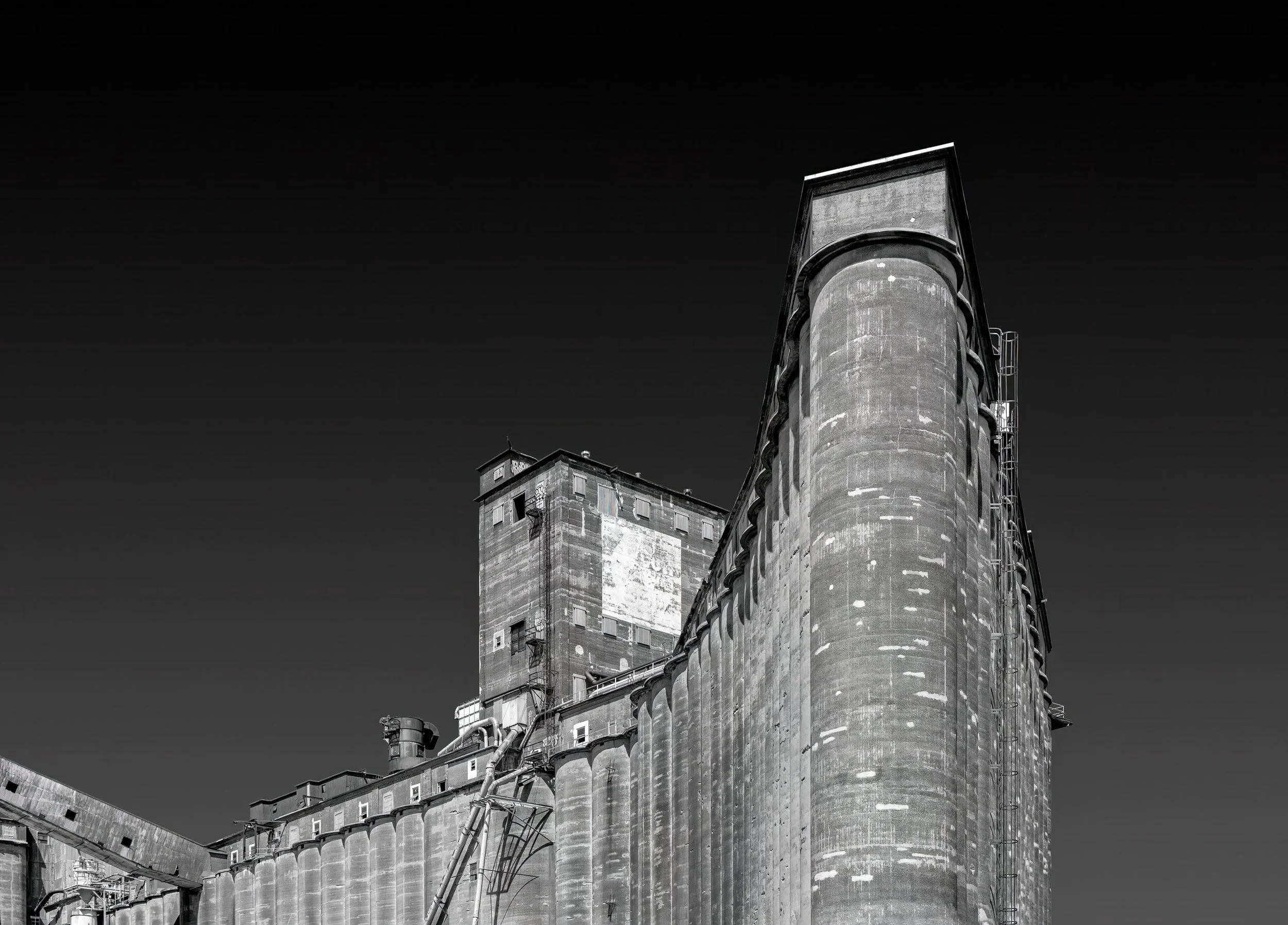 Lake and Rail Elevator, Silo City