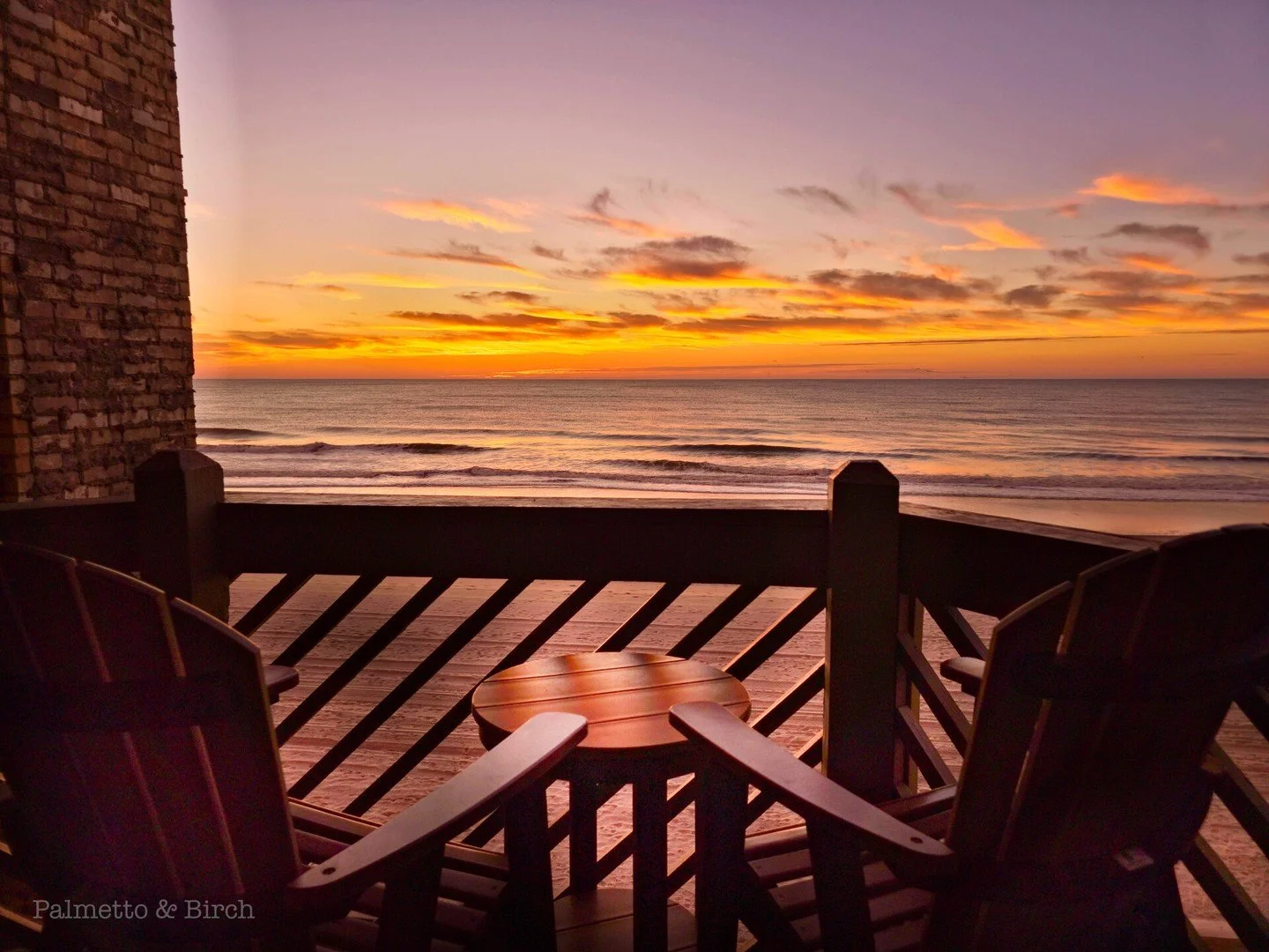 Hey there! We truly believe that the Salty Mermaid will become your go-to spot for the perfect coastal getaway. Enjoy your morning coffee with dolphins and end your day stargazing. Don't miss out on this amazing experience!