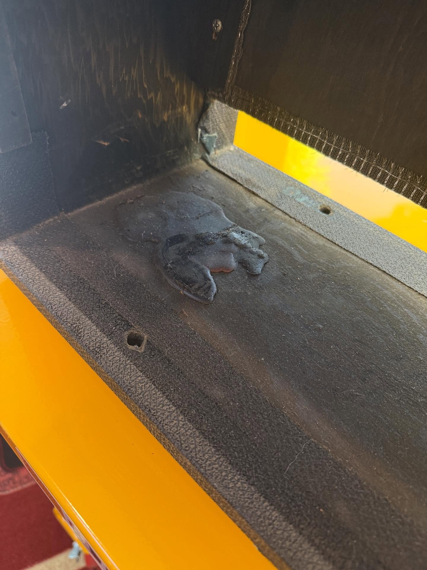 This vintage SUNN 200s bass amp head from @sunn_amps got as hot as its namesake. Big pool of wax underneath the power transformer. Cleaned up as best I could, thank you drywall mud knives and heatgun. Don&rsquo;t worry @sunn_amps this baby is 50+ yea