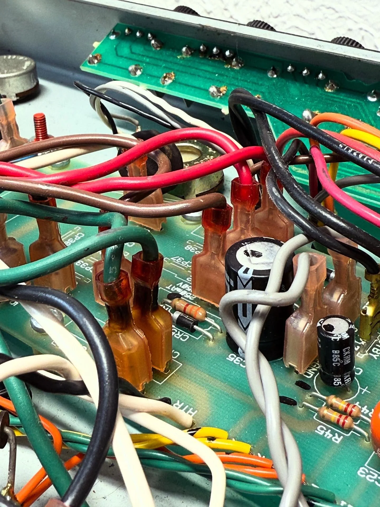 That&rsquo;s haaauuttee. The Fender 65 reissue series amplifiers have a well known design flaw where the filament/heater connections to the board draw too much current for those press-on connections and they burn up. This is the second Fender &lsquo;