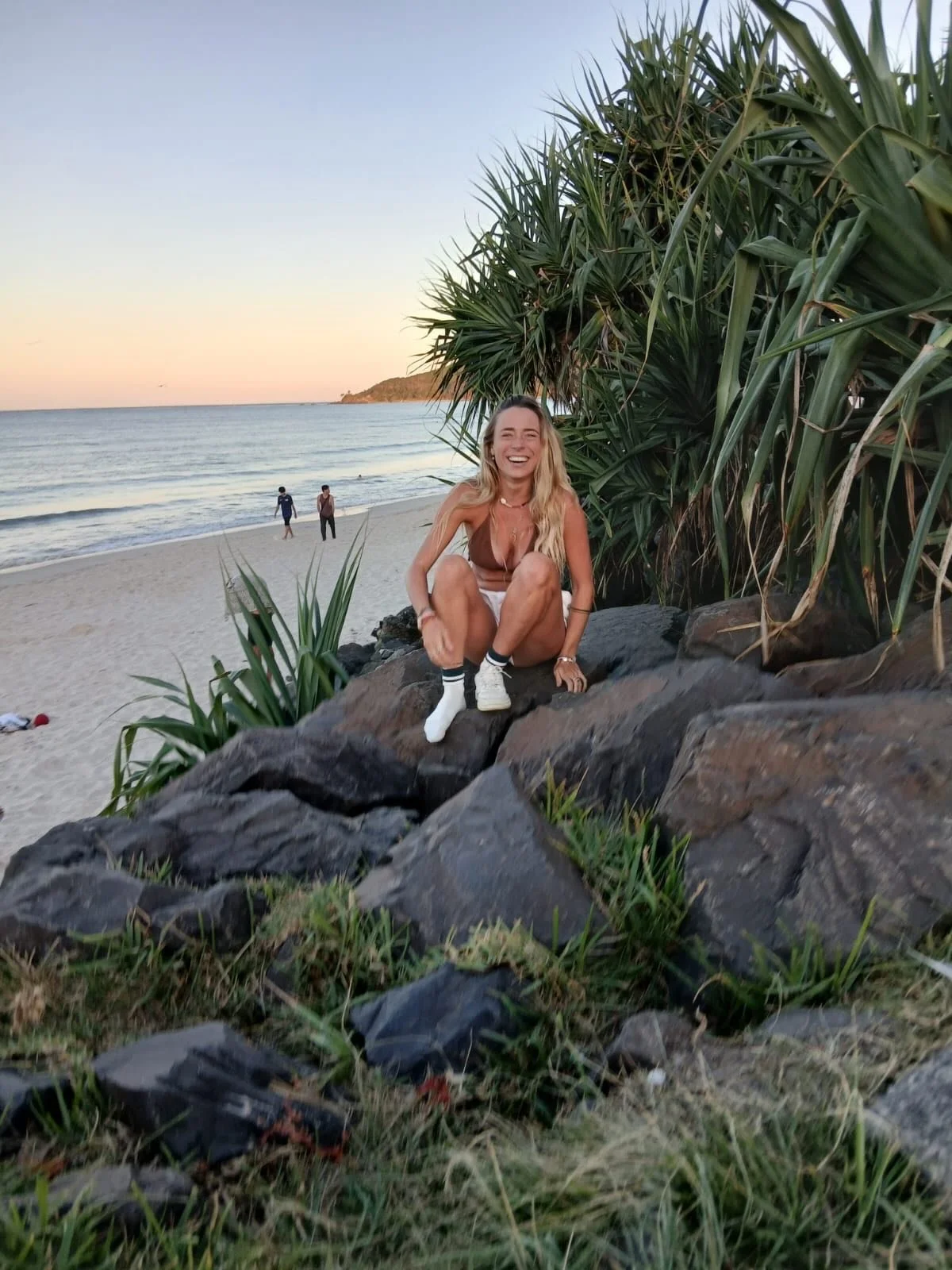 Sunshine &amp; Shadows ☀️🌑 | November&rsquo;s Golden Hours &amp; Growing Pains

Every month I sit with my journal and write out the blessings, challenges and lessons that shaped me &mdash; and every time, I&rsquo;m shocked by how much life I somehow