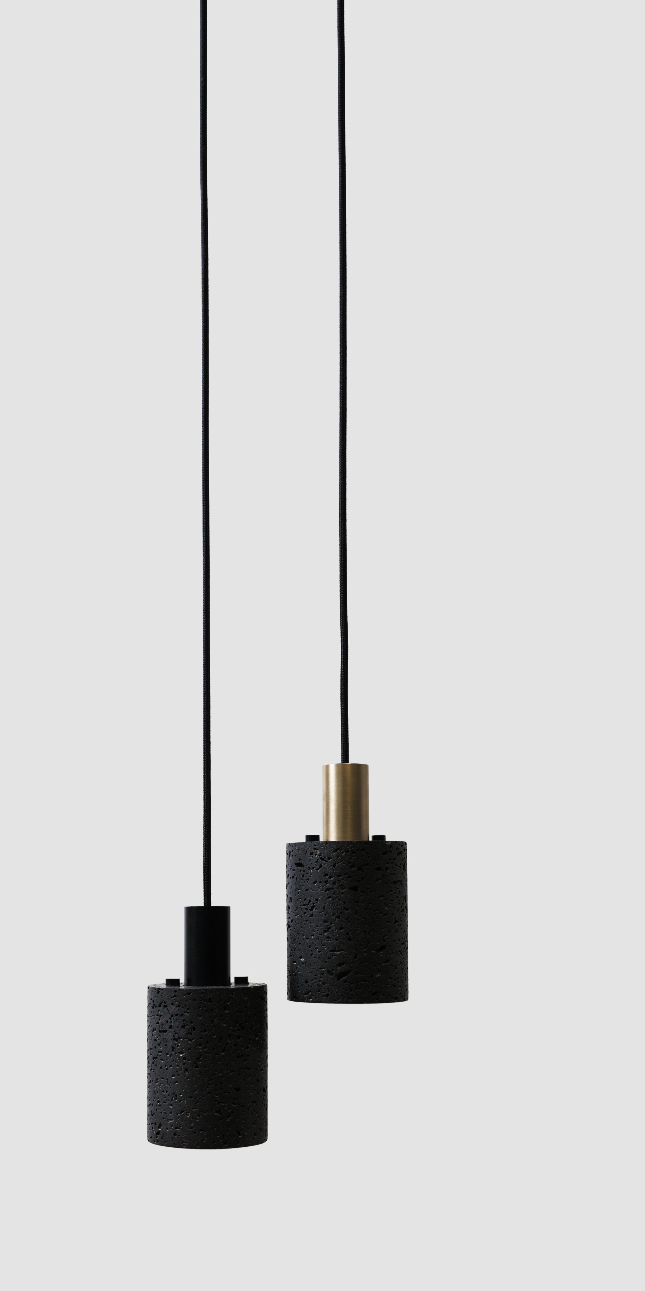 N Lava Pendant Brass & Black