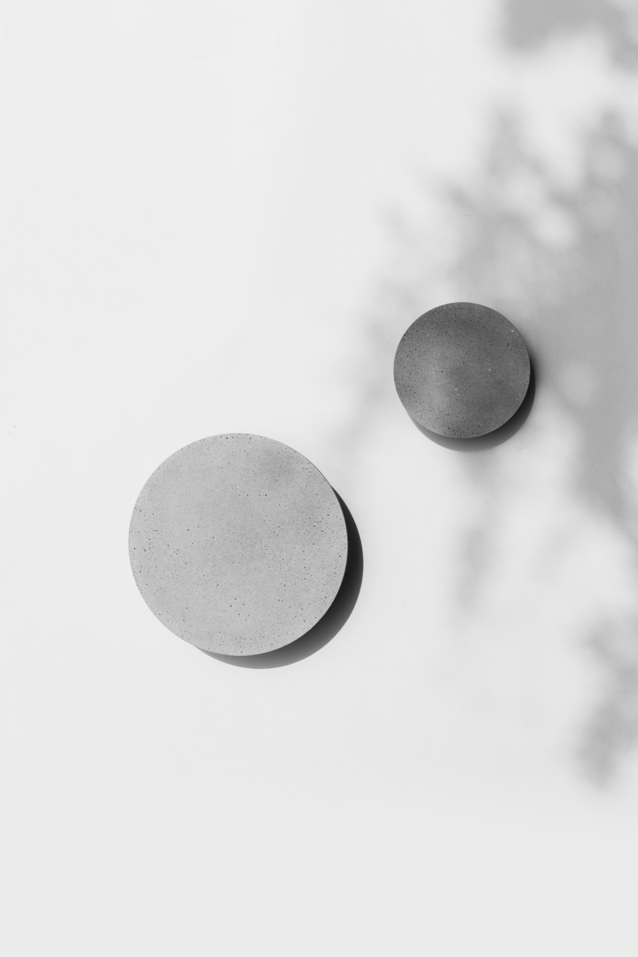 O2 Wall Light Concrete