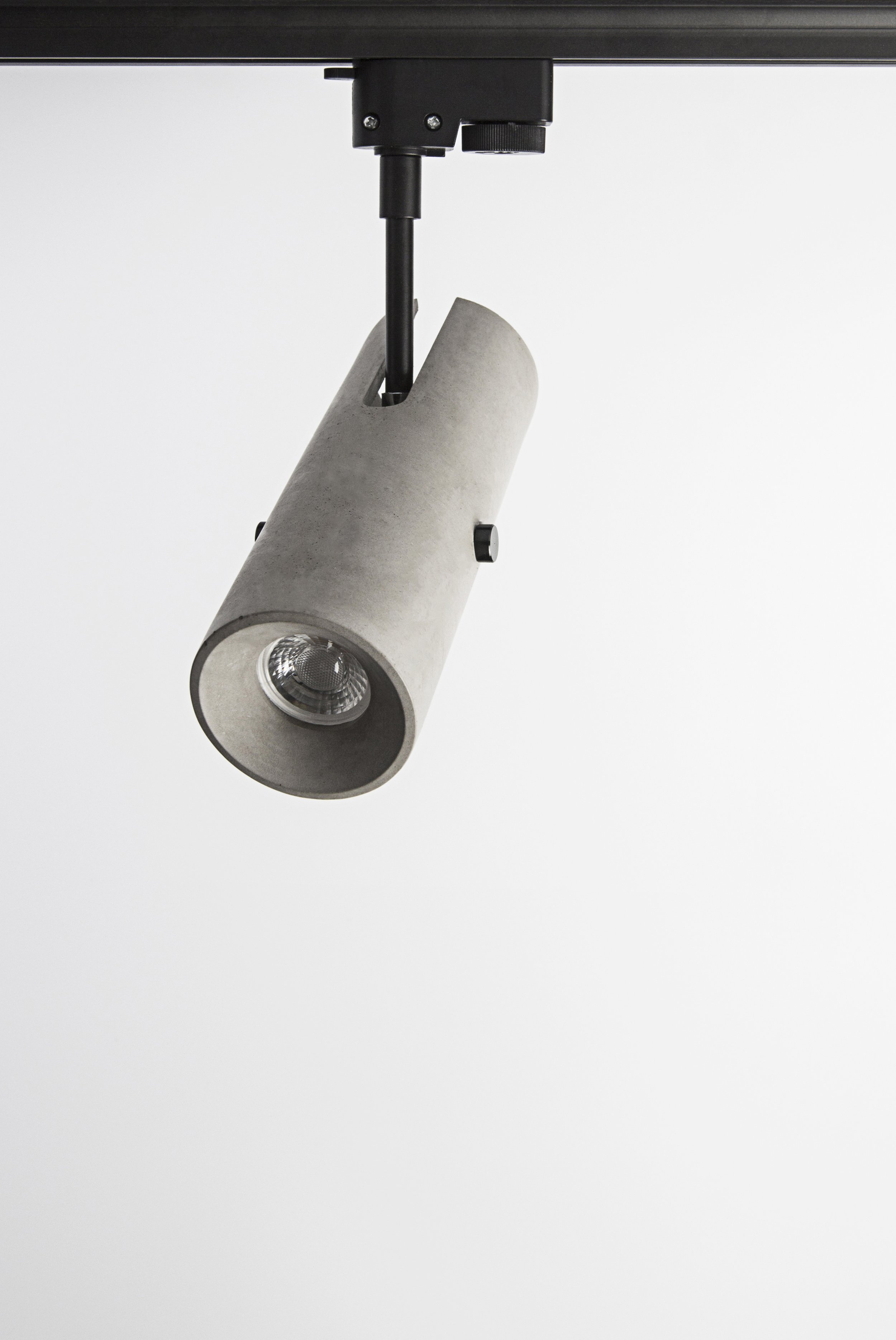LV Concrete Track Light
