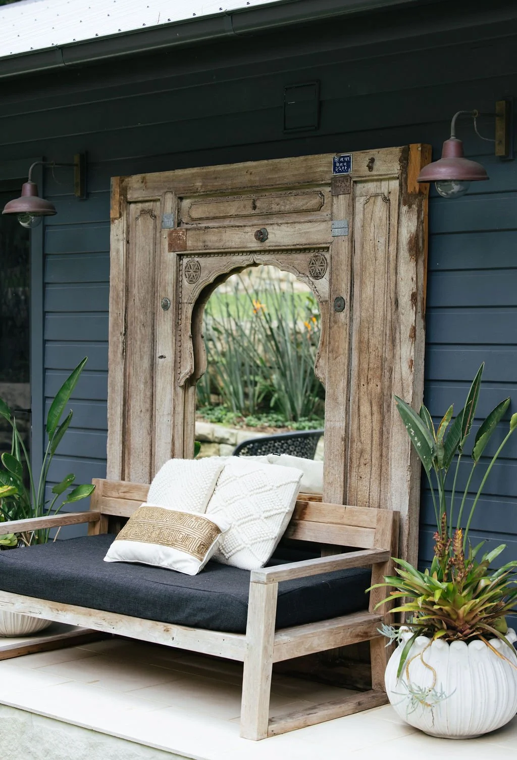 EliseHassey_RuskinRowe_1036 copy.jpg