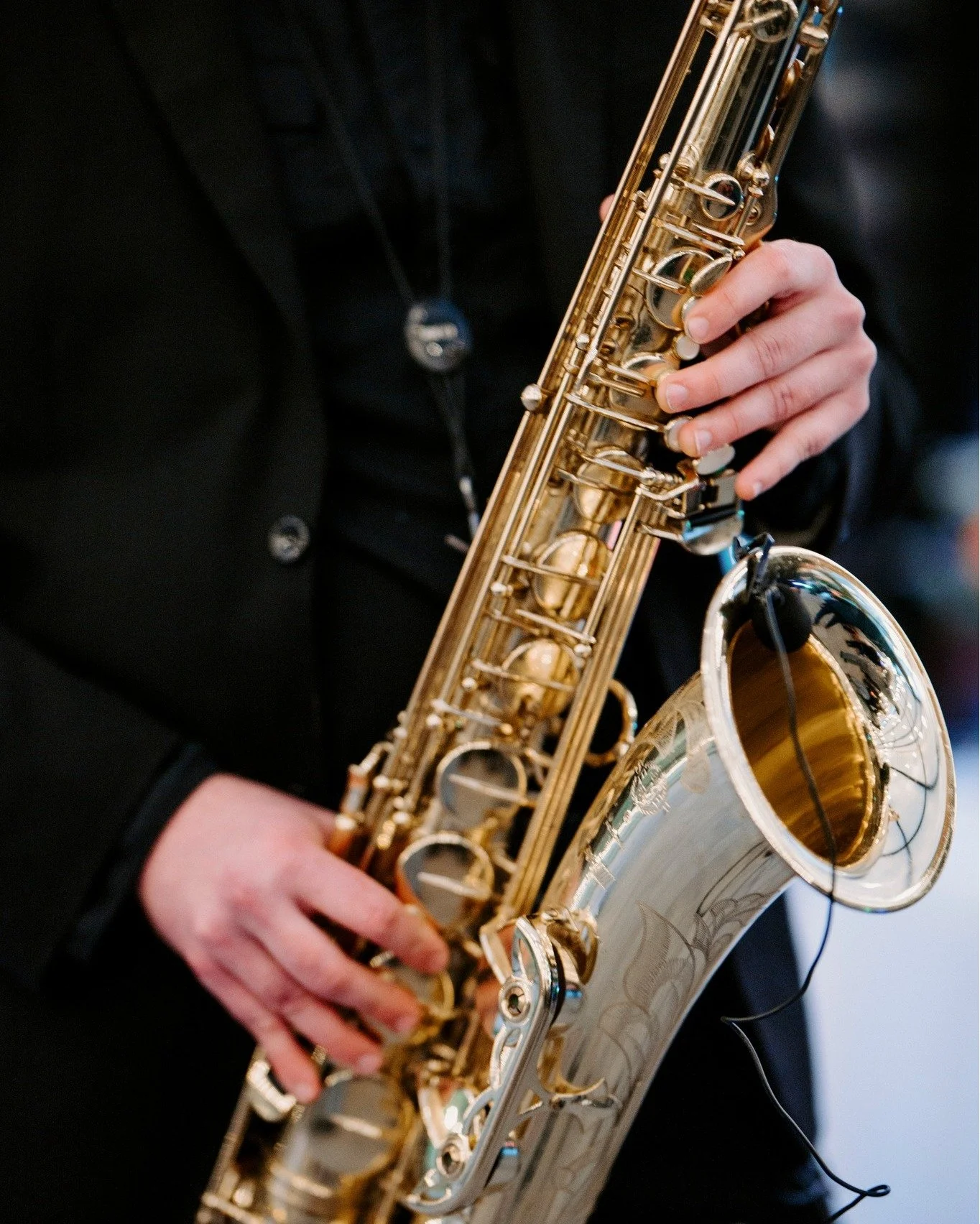 This celebration was electric! ⚡
Guests grooved all night to a live saxophone, while fun props and a temporary tattoo bar kept everyone laughing and having a blast.

wedding
wedding day
wedding celebration
wedding moments
wedding reception
dance floo