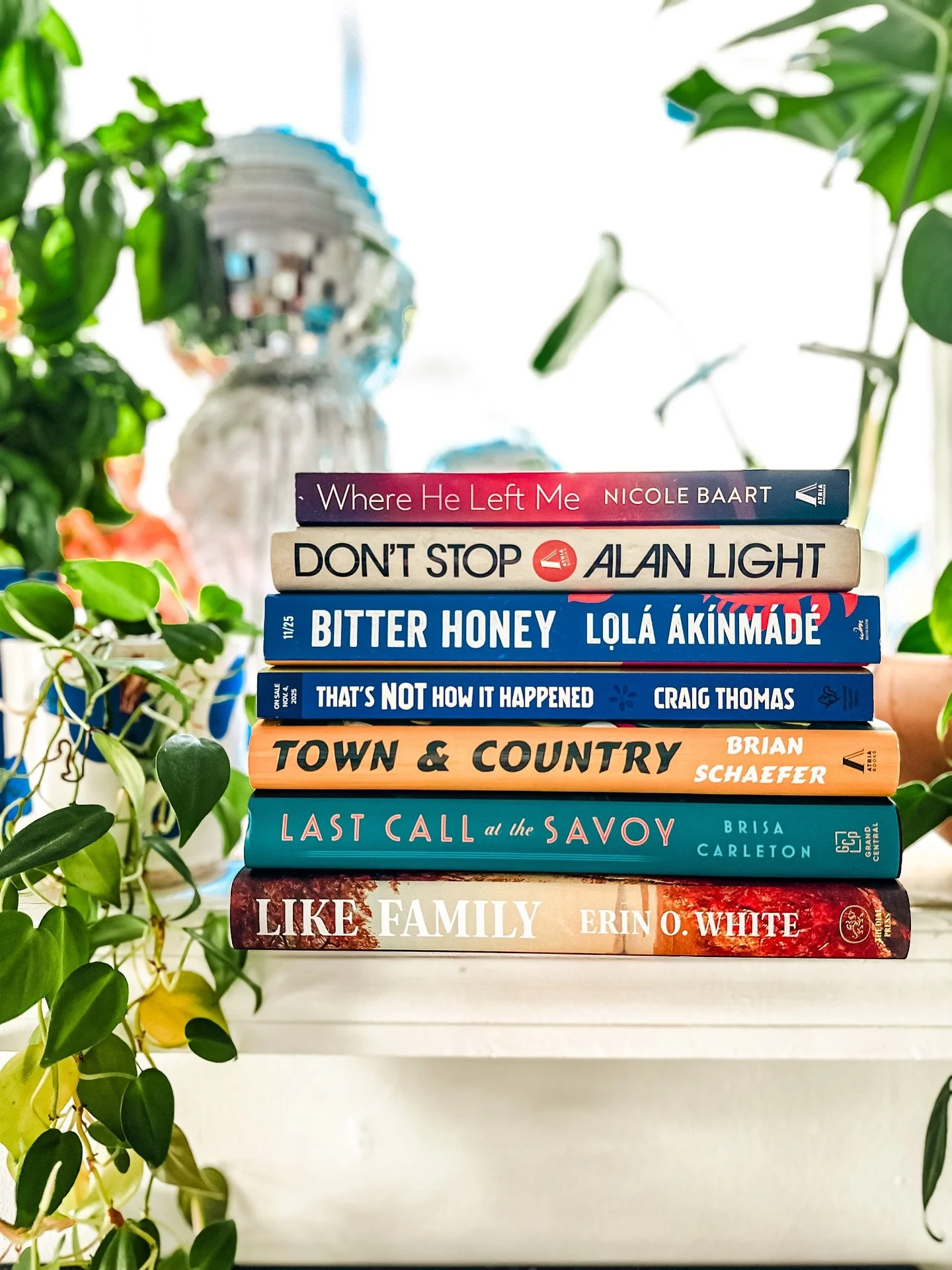 🤩 Is this the best #PubWeek of the year? 🤩

November 4 is the book birthday of some REALLY special books, and I needed to do a whole special post just to celebrate this week&rsquo;s new releases! Learn more about the recent releases and put these o