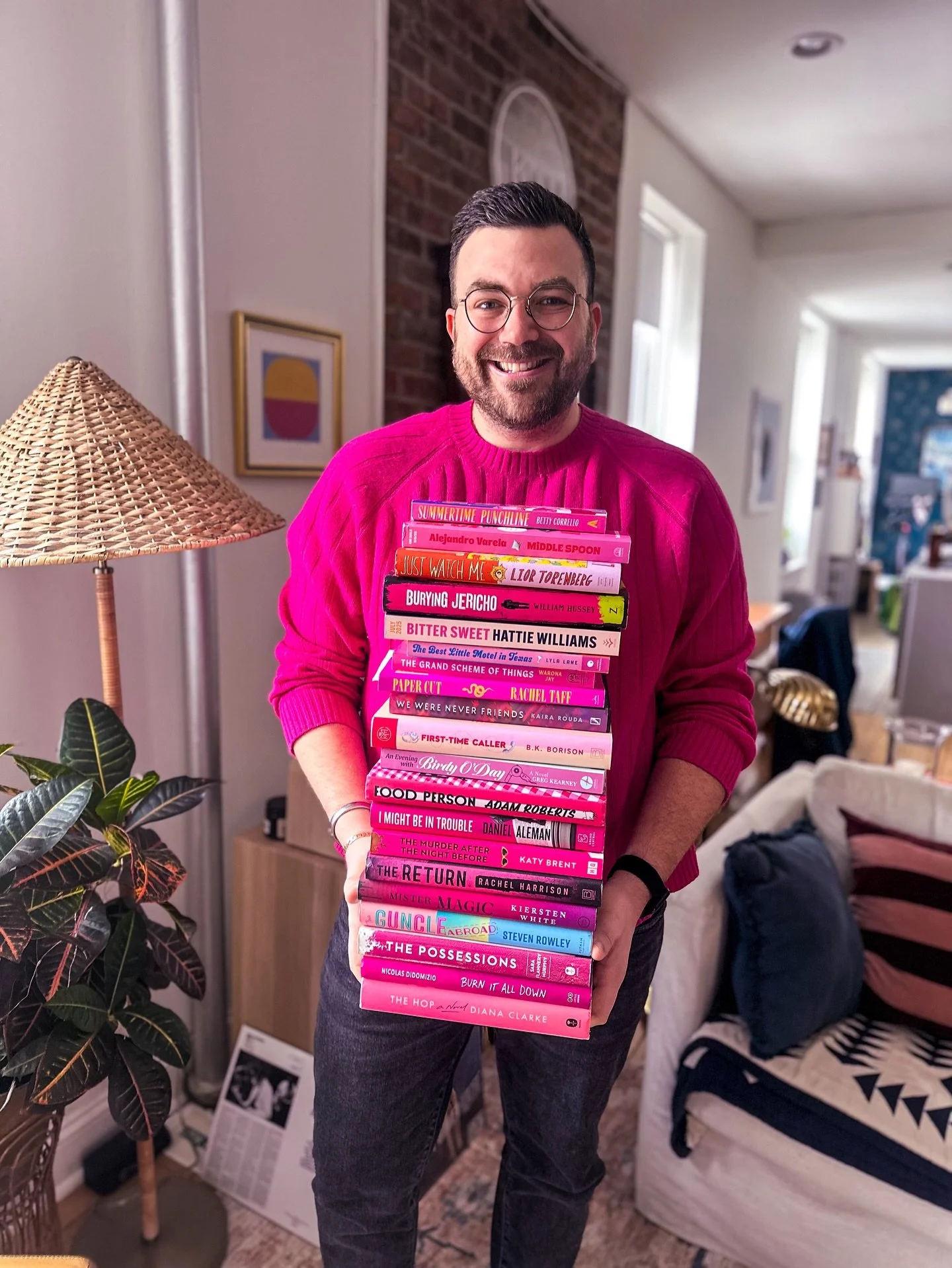 ❤️&zwj;🔥 Happy day of love, whether your love is:

A Boo
A Bestie 
A Pet 
A Parent 
A Book
A book boyfriend 
A recipe 
A recipe for disaster 
A kind of hard thing to describe 
A kind world 

Share something you love about someone or something you lo