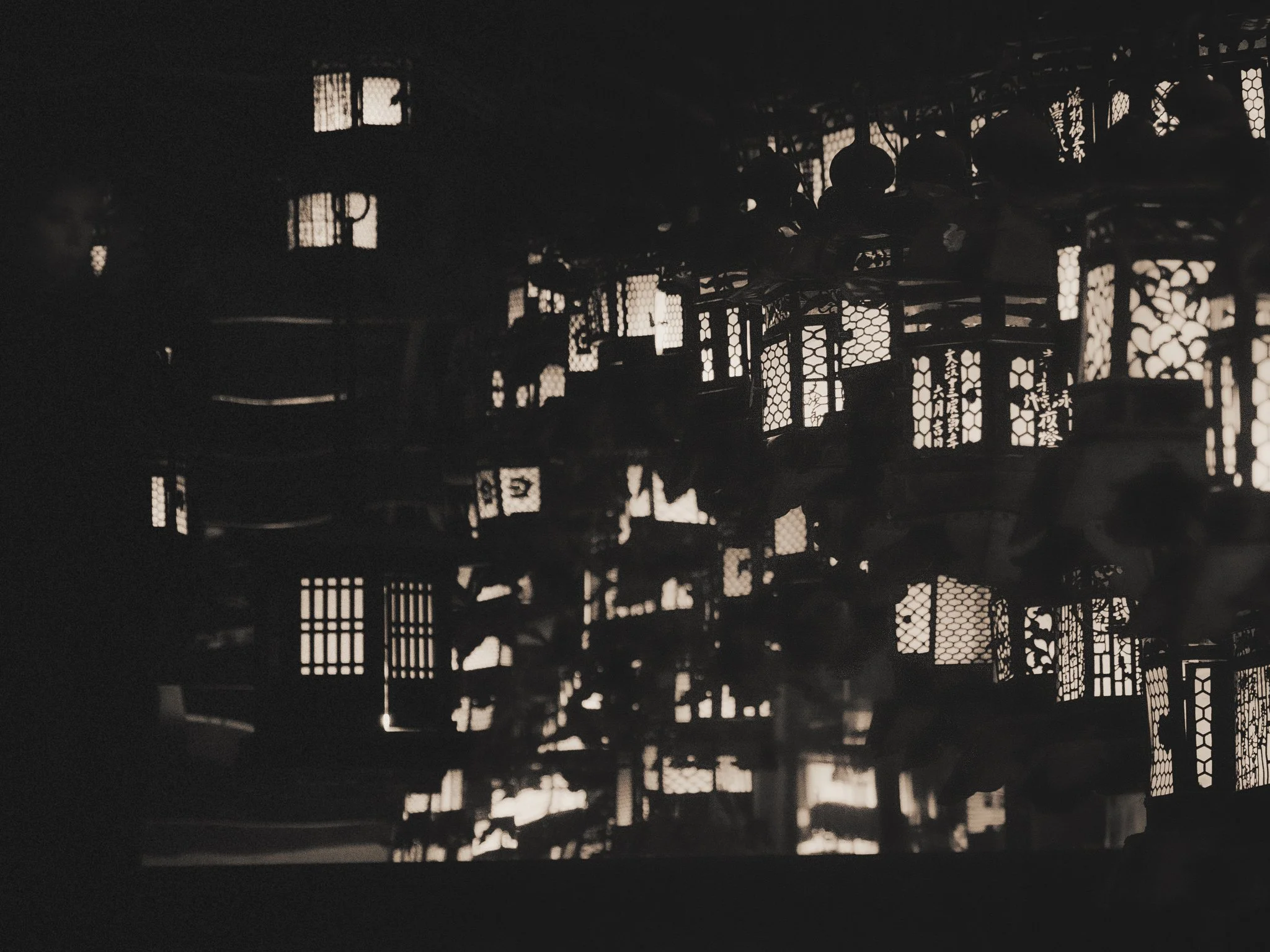 Essence Exhibition 2024 - Stephen McLaughlan Gallery