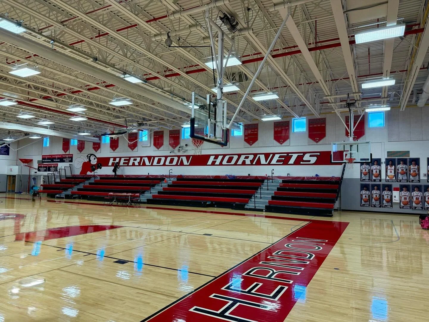 New look, same attitude! The standard is the standard! #winning #WeAreHerndon #GoHerndonHornets🖤❤️ #HomeoftheFightingHornets #HornetsNest🐝