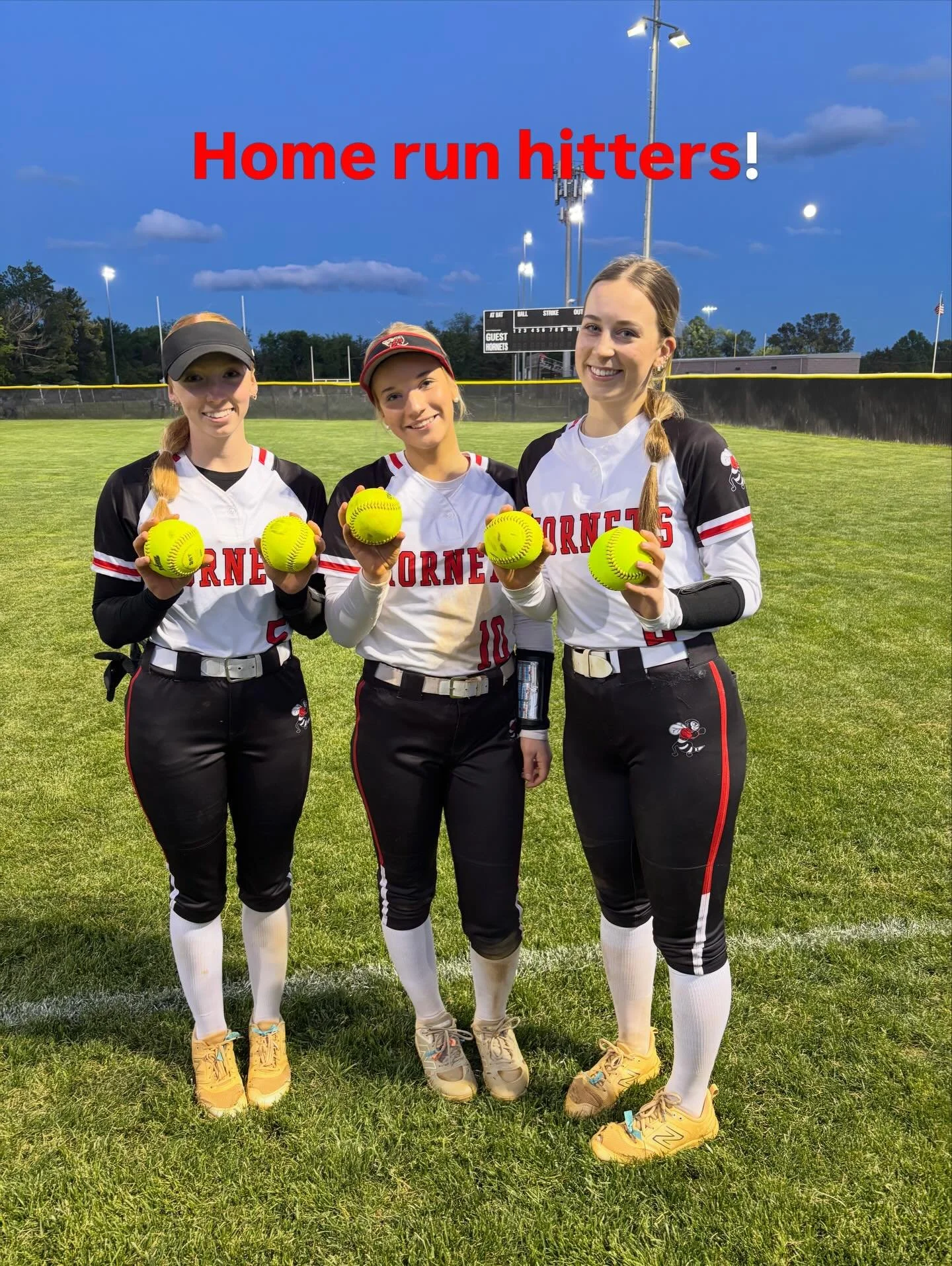Herndon Softball had a strong night last night with the team combining for 16 hits in 6 innings, including 5 home runs - one for sophomore Anna Korsvall, and two each by seniors Emilia Korsvall and Katie McGee!