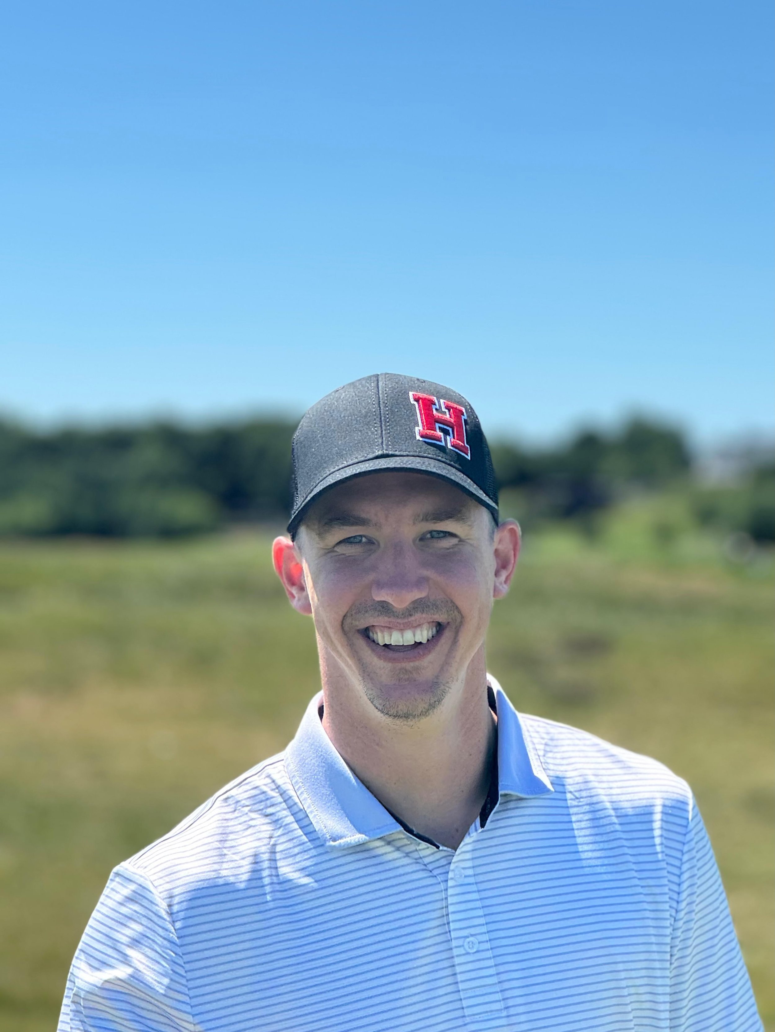 ⚾️🐝 HORNETS GAME DAY HYPE 🐝⚾️

The support for Herndon Baseball is reaching the big leagues! 👀🔥

This week, Neil Chatterjee hit the golf course with none other than Walker Buehler &mdash; current pitcher for the San Diego Padres, 2x All-Star, and