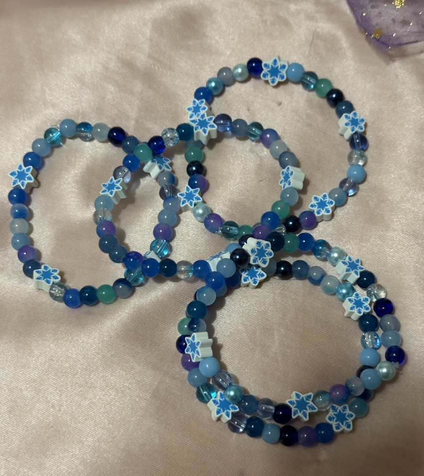 WINTER SNOWFLAKES BRACELET