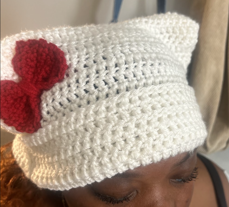 WHITE CAT BEANIE
