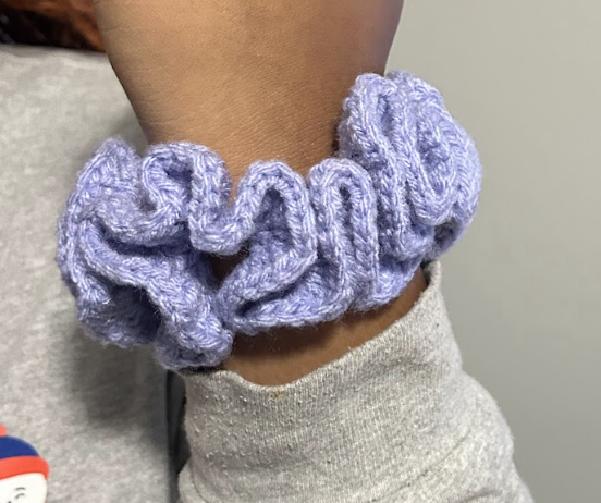 CROCHET SCRUNCHIE