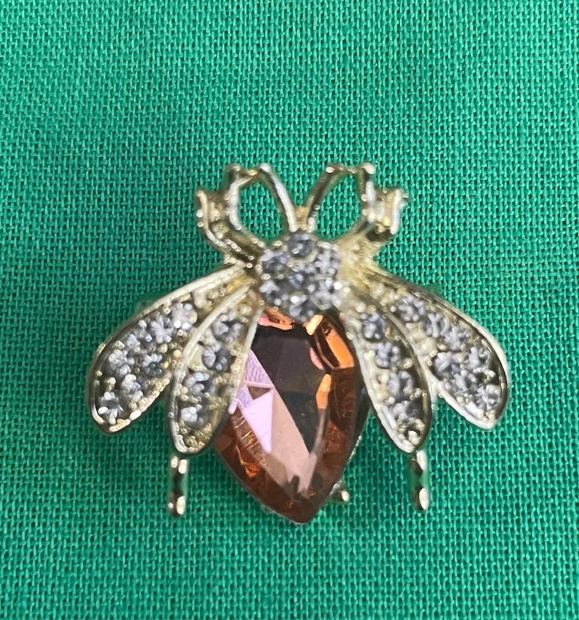 Honeybee brooch  Pin