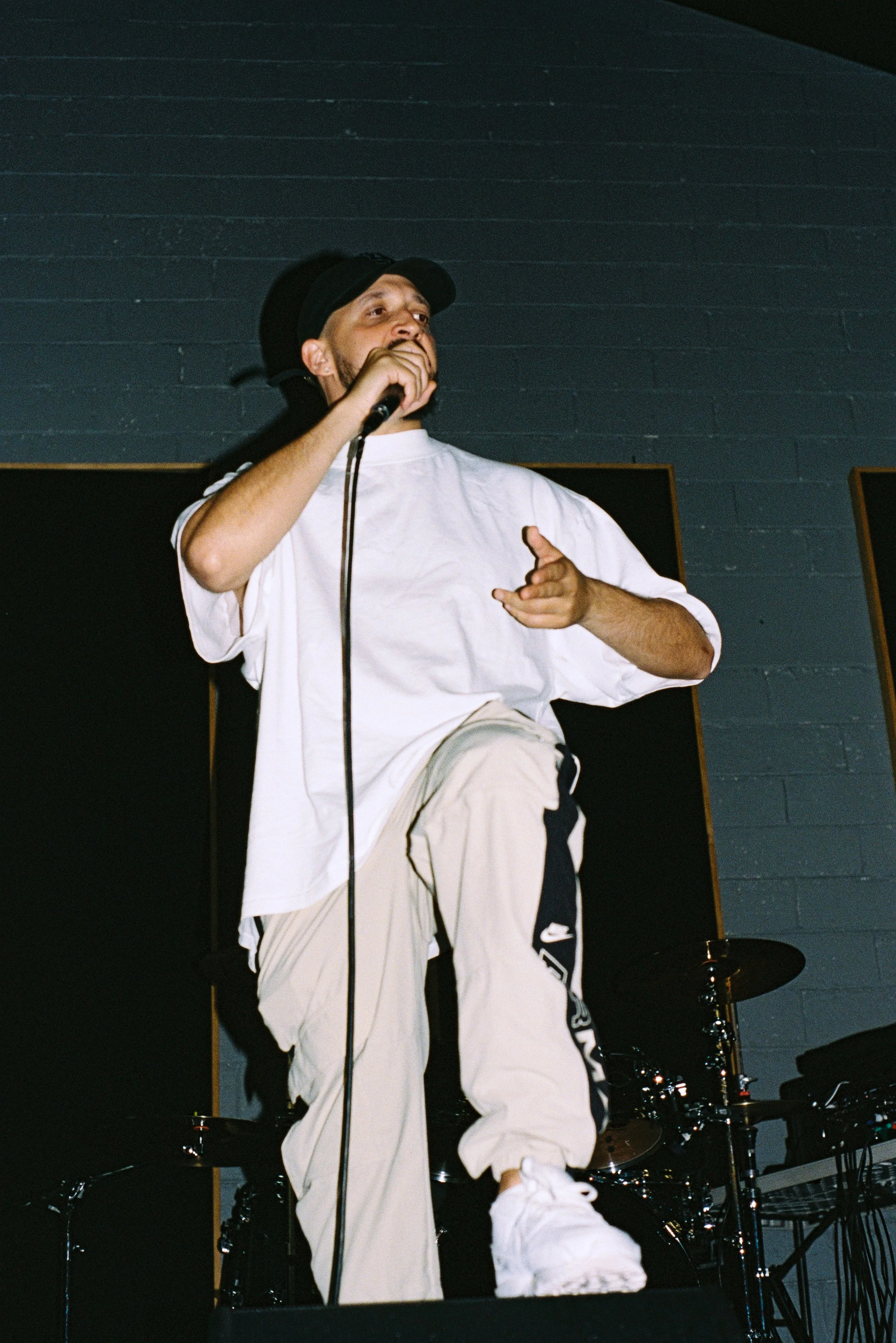 000047-2.jpg