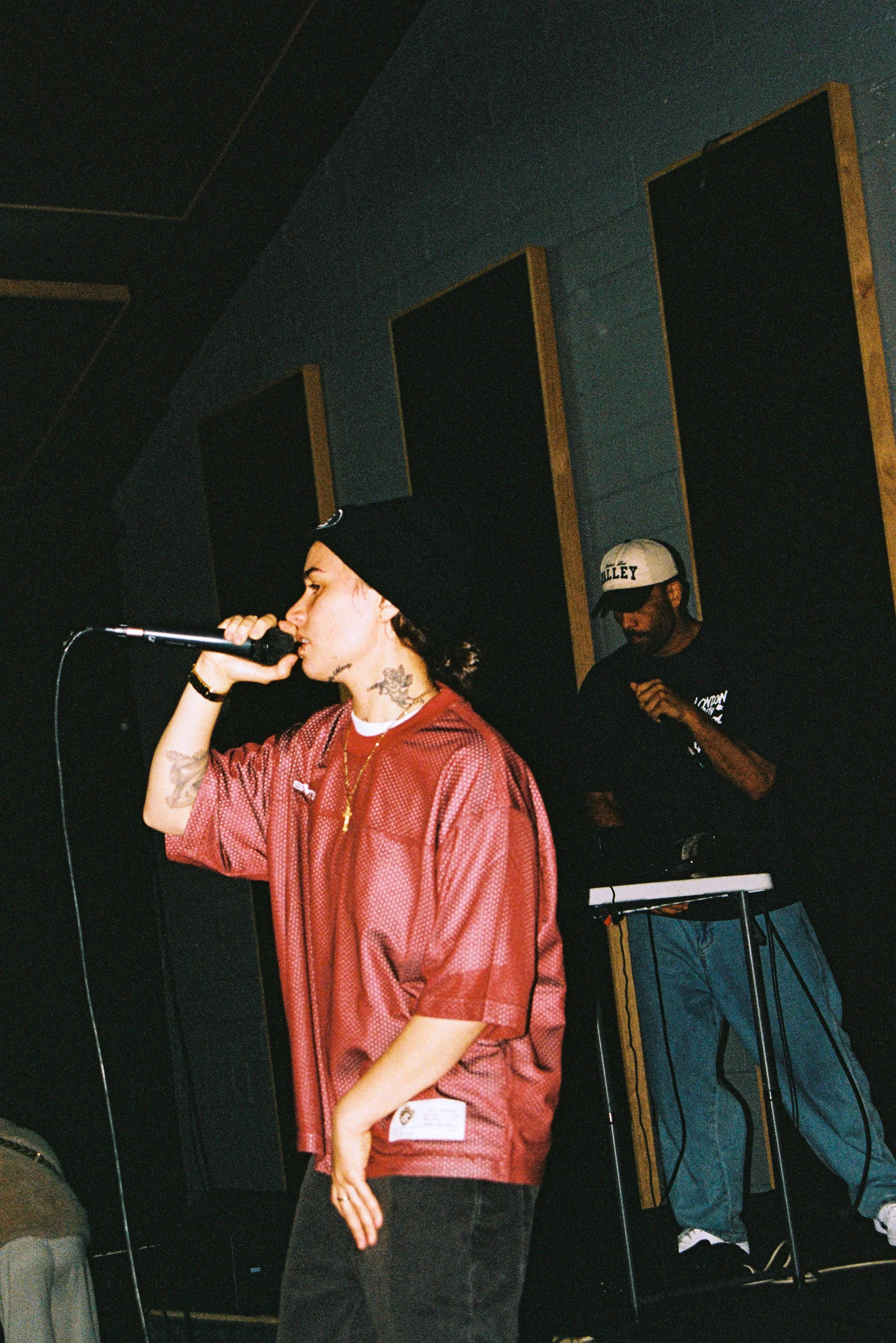 000068-2.jpg