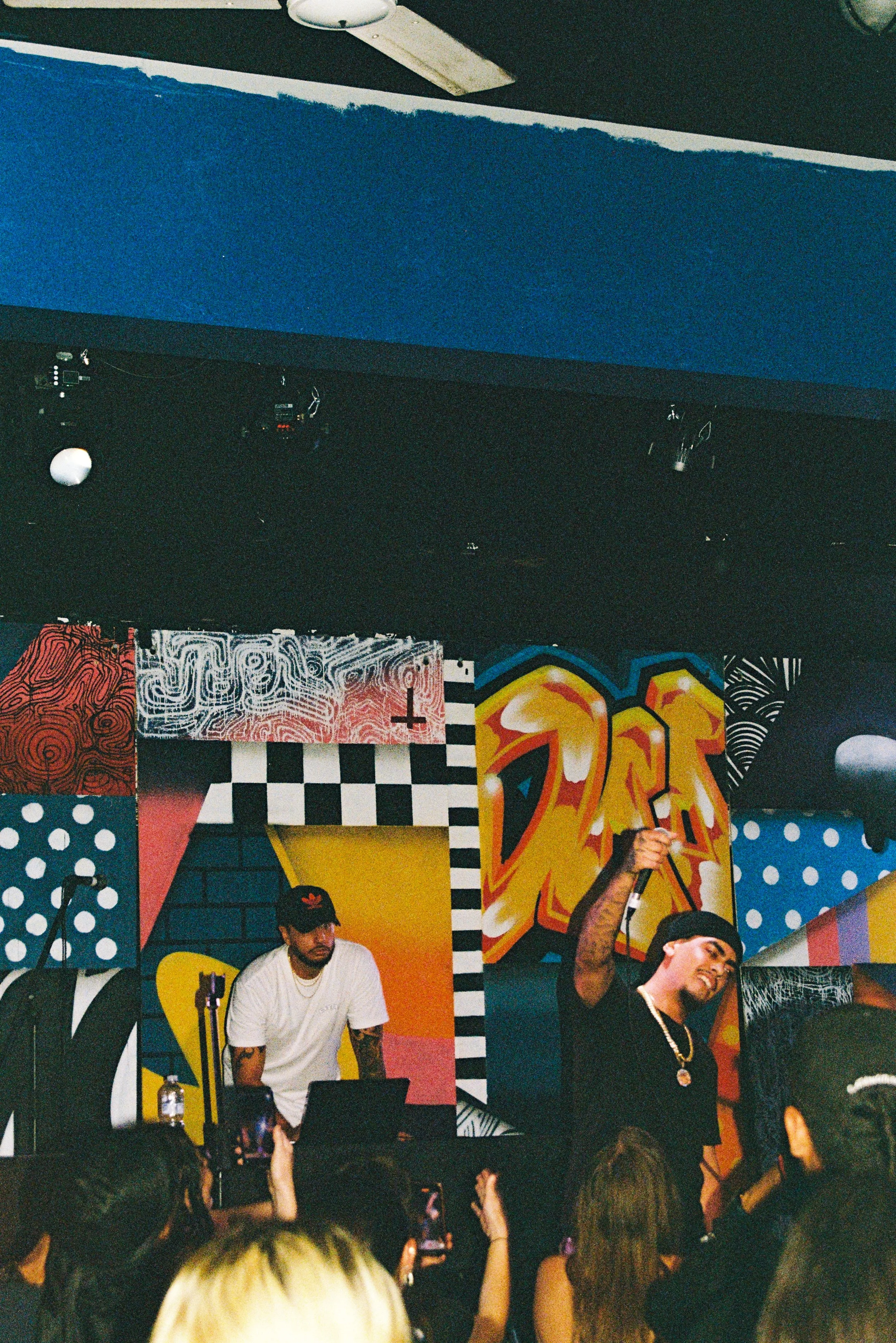 000068.jpg