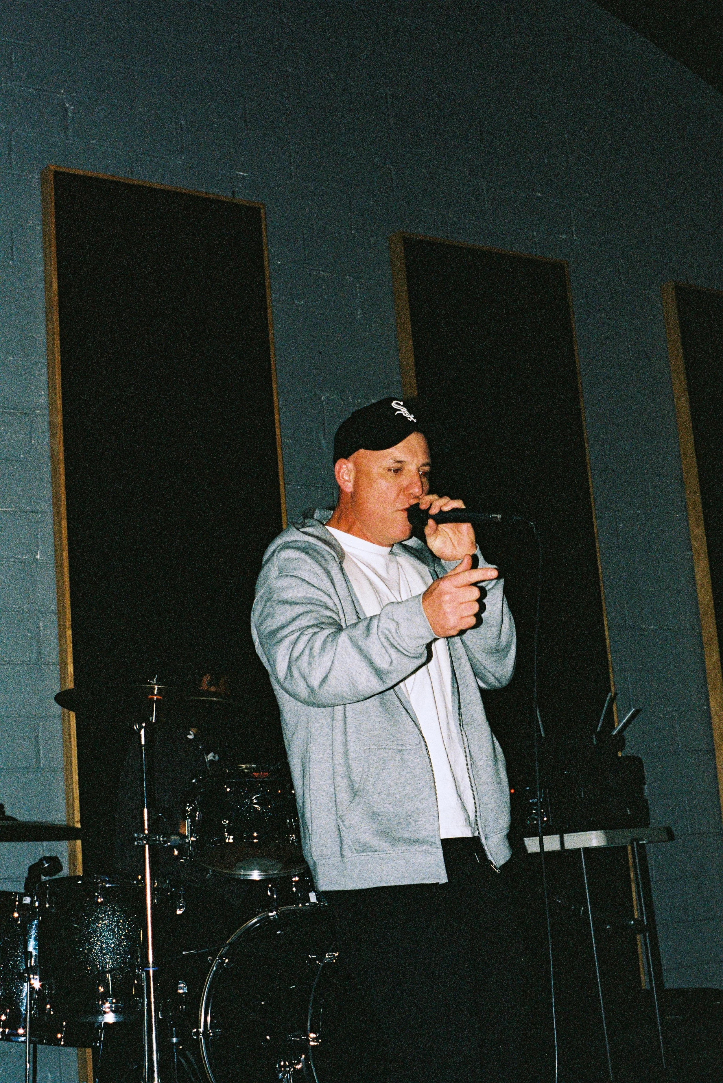 000049-2.jpg