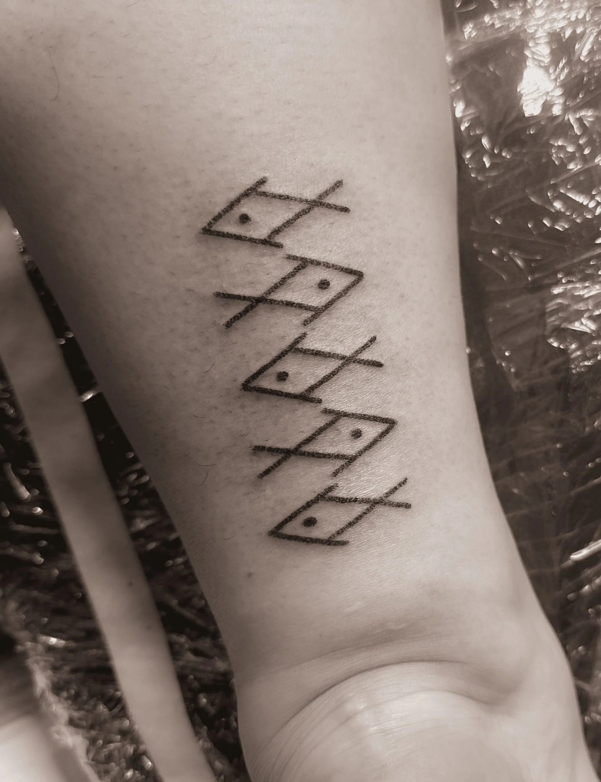 jurrah clarita handpoked tattoos sydney filipino batek / batok / tatak
