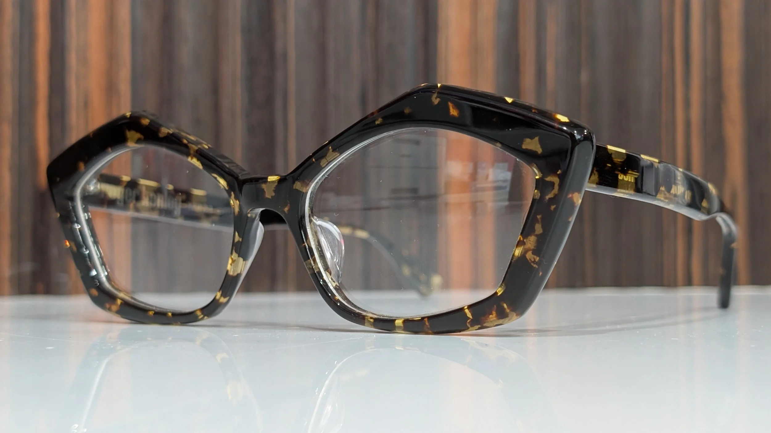 Roger Henley Bespoke Frame M831 in colour c868 brown and yellow tortoiseshell colourway