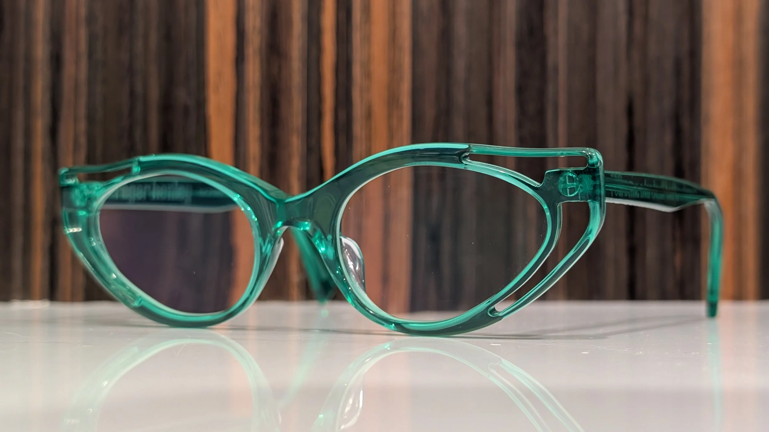 Roger Henley Bespoke Frame M799 in colour c888 fluro green