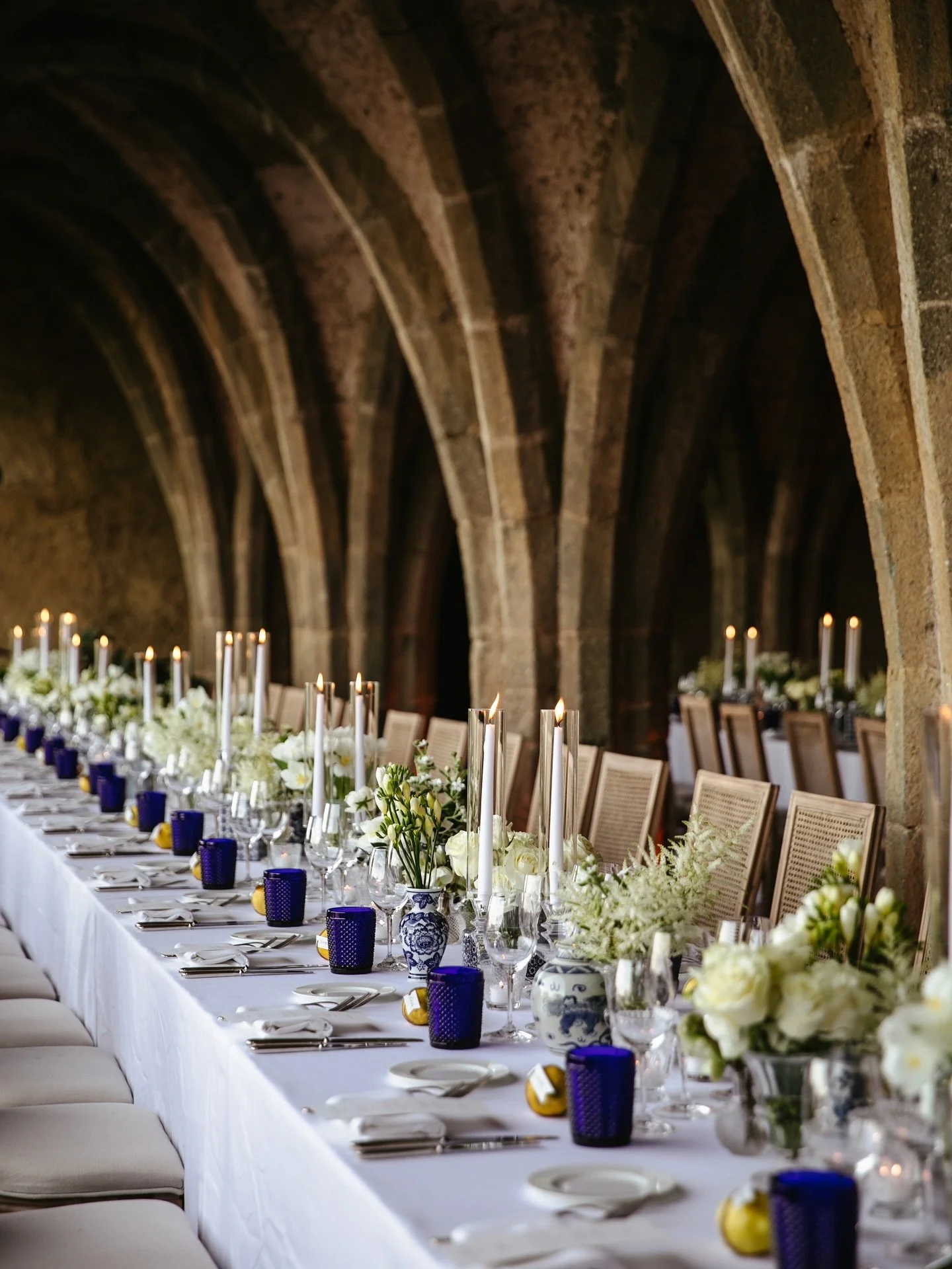 When couples trust us to design their celebration, whether it&rsquo;s the Amalfi Coast or the English countryside, our approach stays the same: obsessive attention to every detail.

Venue: @villacimbrone
Photographer: @fionaclairphotography
Florist: 