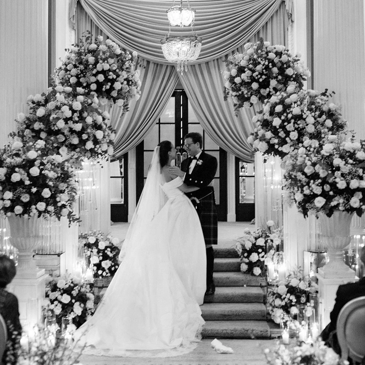 High fashion in the highlands. A picture perfect wedding at Gleneagles 🏴󠁧󠁢󠁳󠁣󠁴󠁿 🤍

Flowers @wildflowersedinburgh 
Venue @thegleneagleshotel 
Dress @eliesaabworld 

#scottishwedding #destinationweddingplanning #luxuryweddingplanners #eliesaab