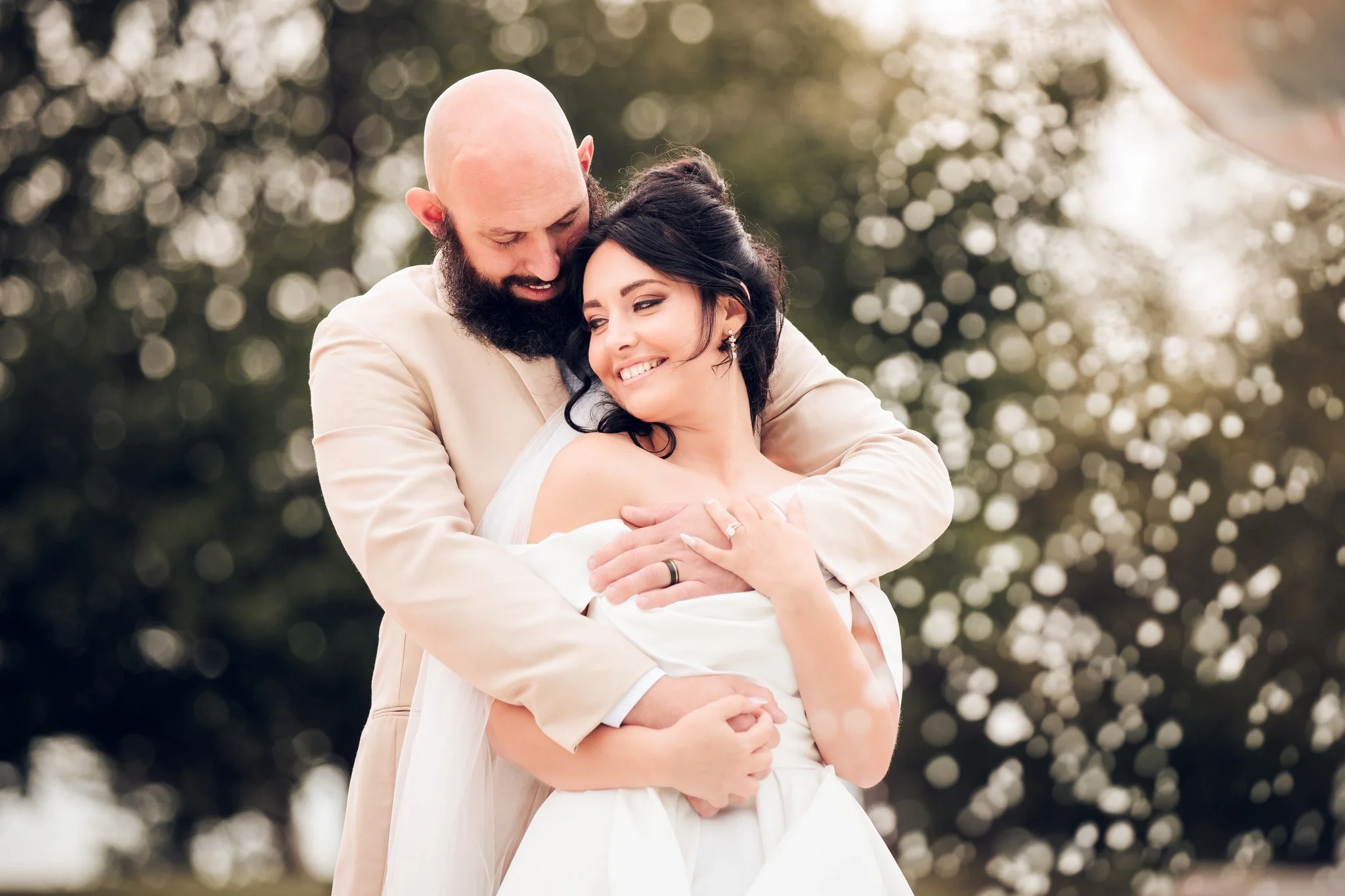 20-first-dance-perryville-mo-wedding.jpg