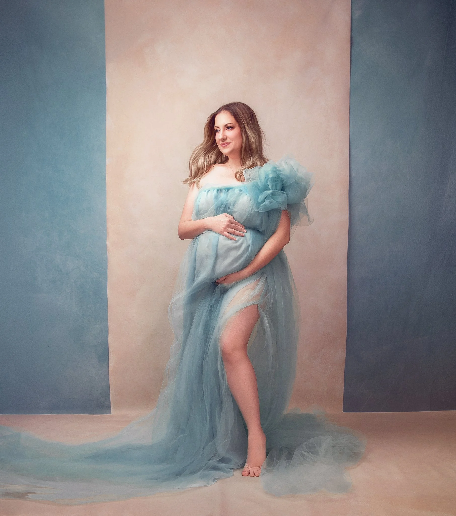 16-blue-tulle-maternity-gown-southeast-missouri.jpg