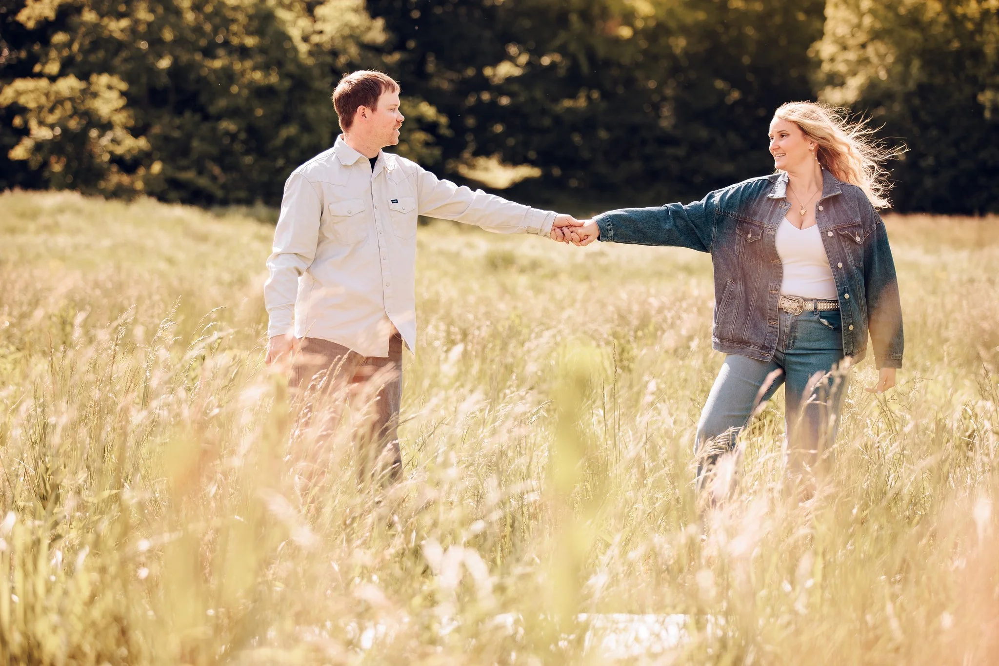 06-relaxed-country-engagement-session-cape-girardeau.jpg