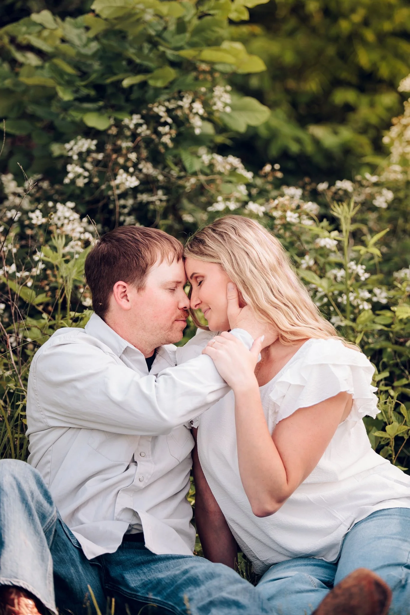 11-country-engagement-session-frohna-missouri.jpg