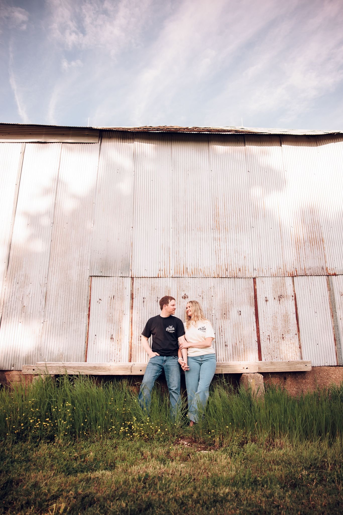 28-golden-hour-engagement-photos-cape-girardeau.jpg