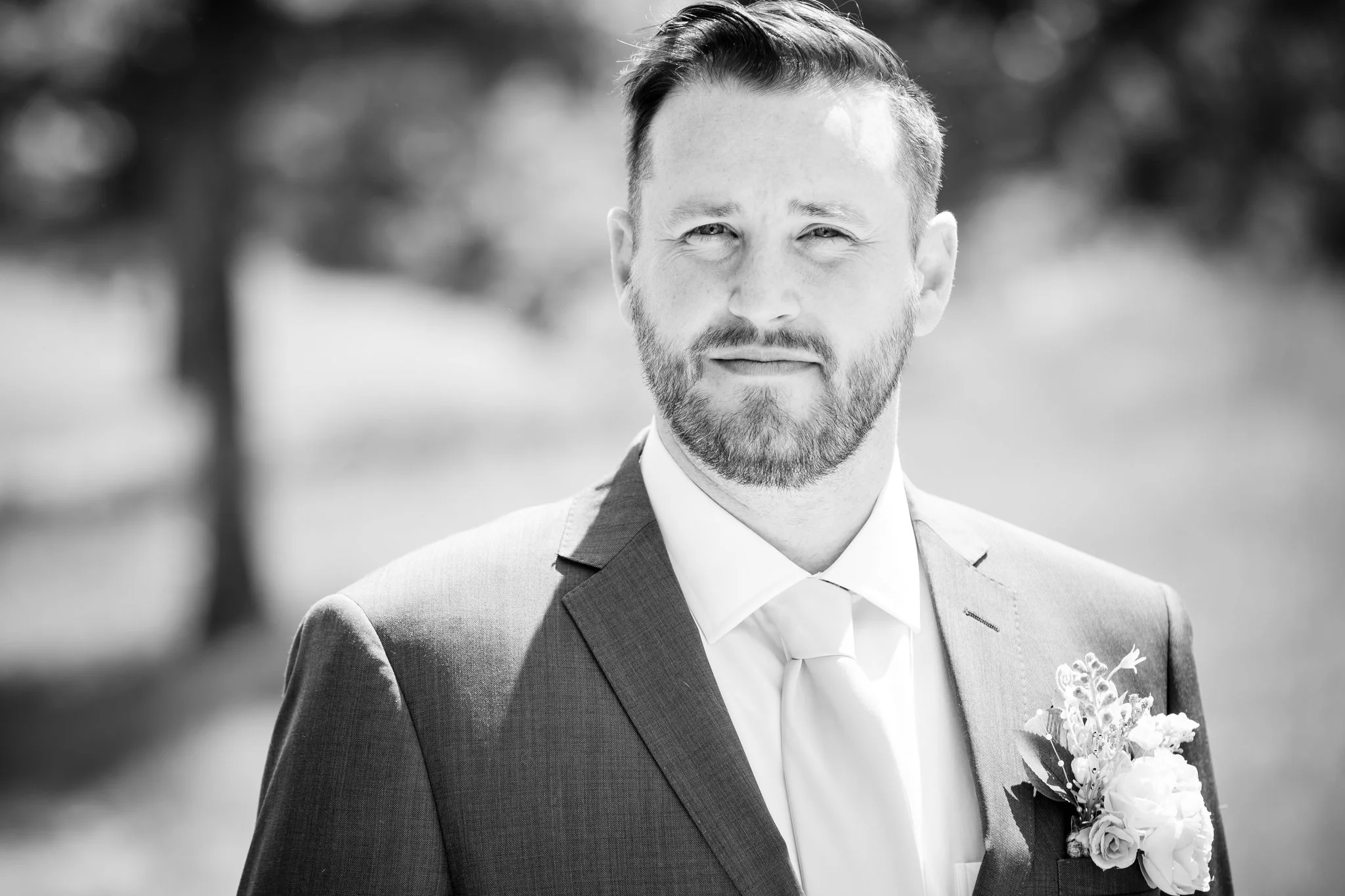 06-colorful-spring-wedding-perryville-mo.jpg