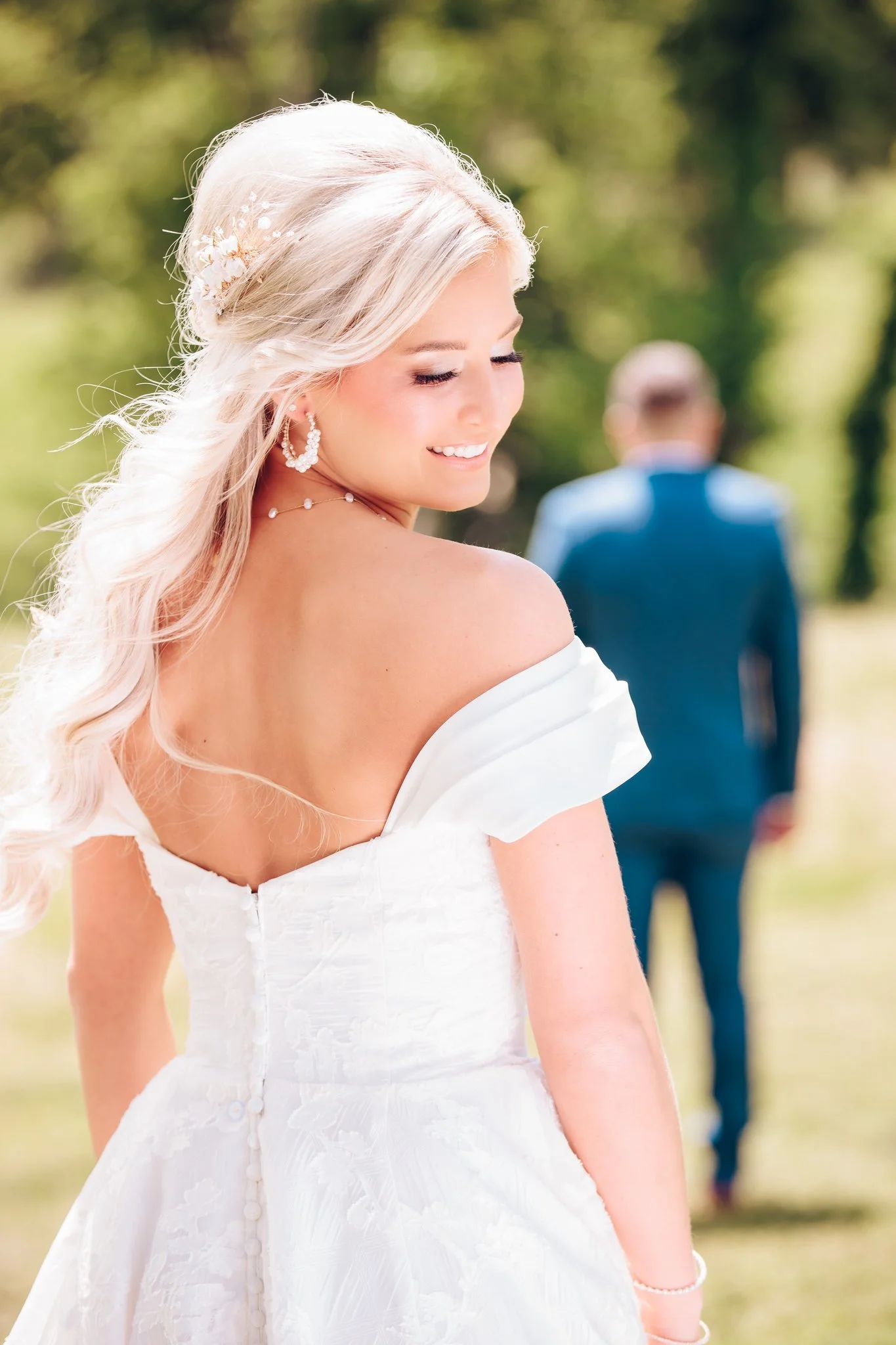 11-pastel-rainbow-wedding-perryville-missouri.jpg