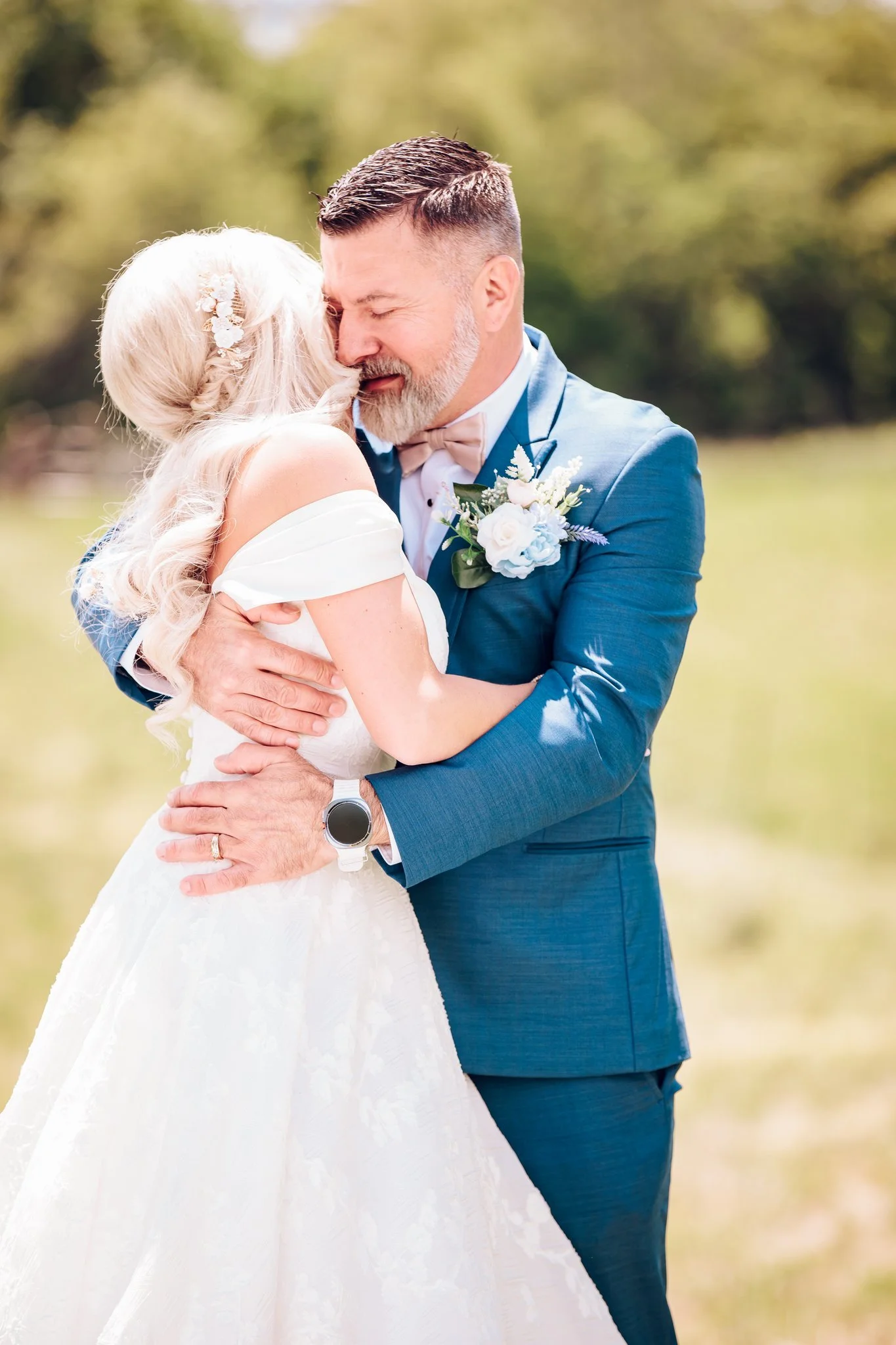 14-colorful-spring-wedding-perryville-mo.jpg
