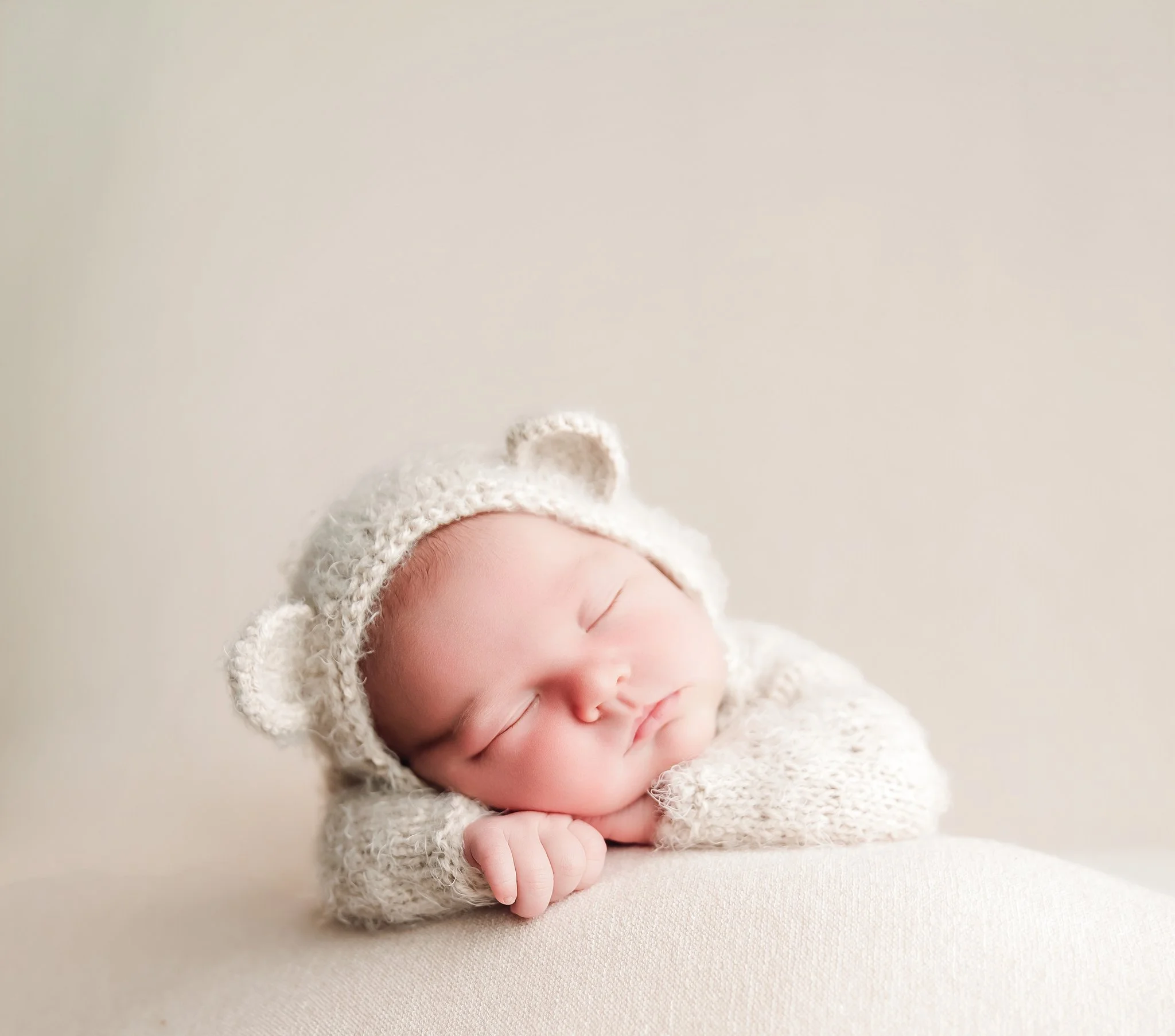 14-newborn-girl-rose-theme-cape-girardeau-mo.jpg
