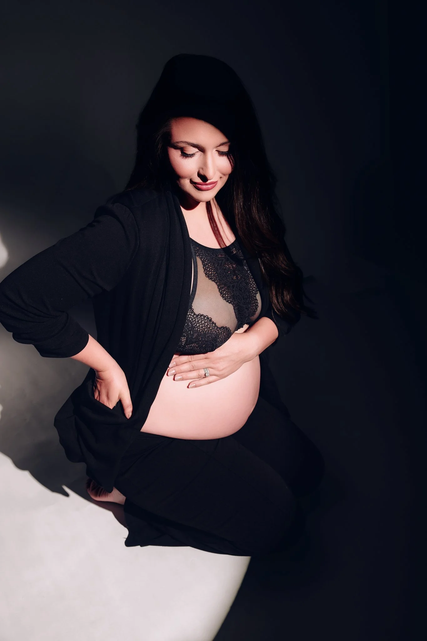 26-studio-maternity-session-cape-girardeau-mo.jpg