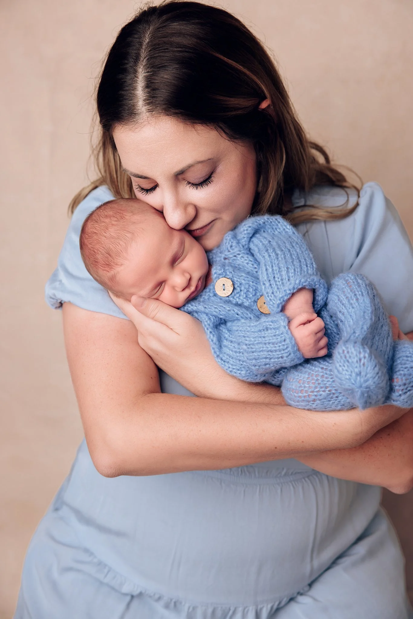 04-lifestyle-newborn-family-photos-southeast-missouri.jpg