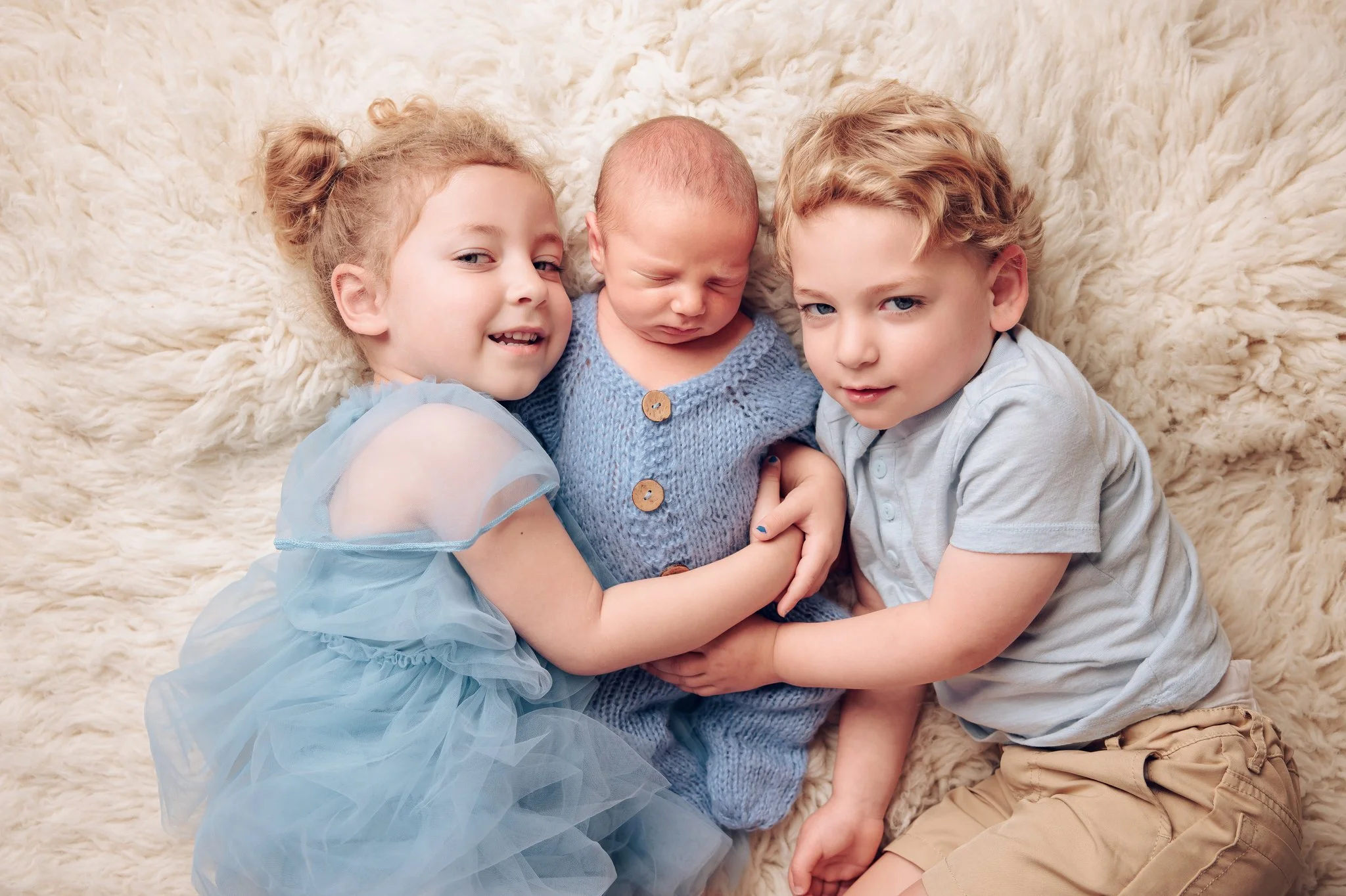 20-newborn-session-with-siblings-cape-girardeau-mo.jpg