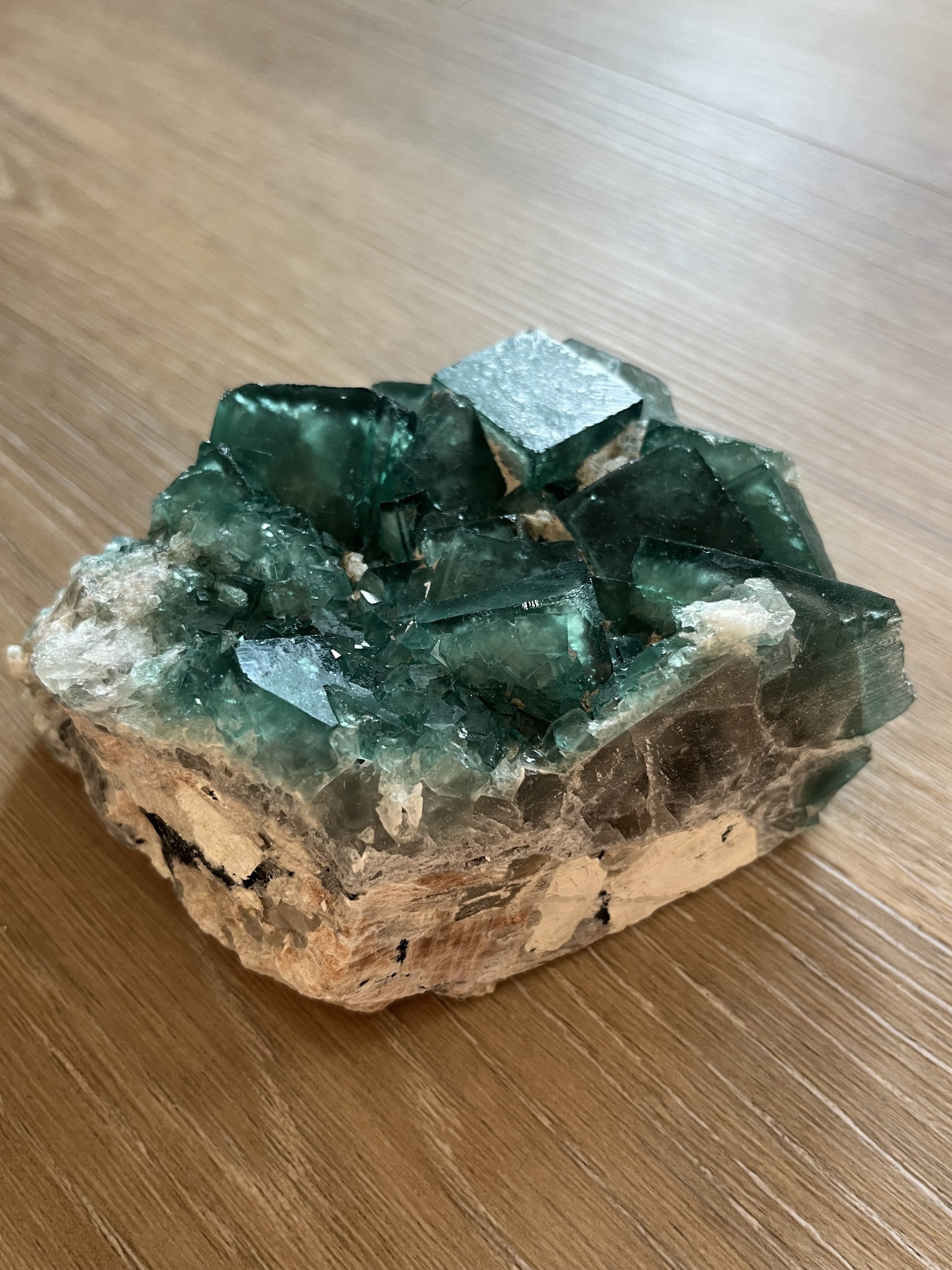 Fluorite verte - amas de 643 g
