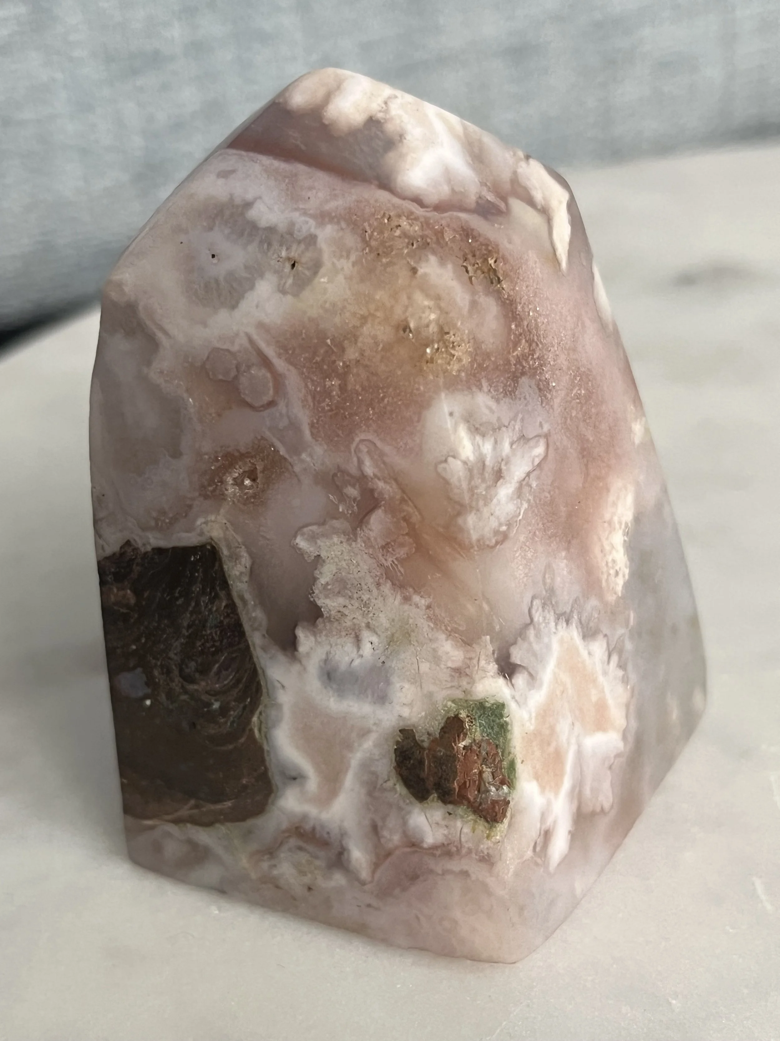 La_lumiere_dalcyone_agate_fleur_tour (3).jpg