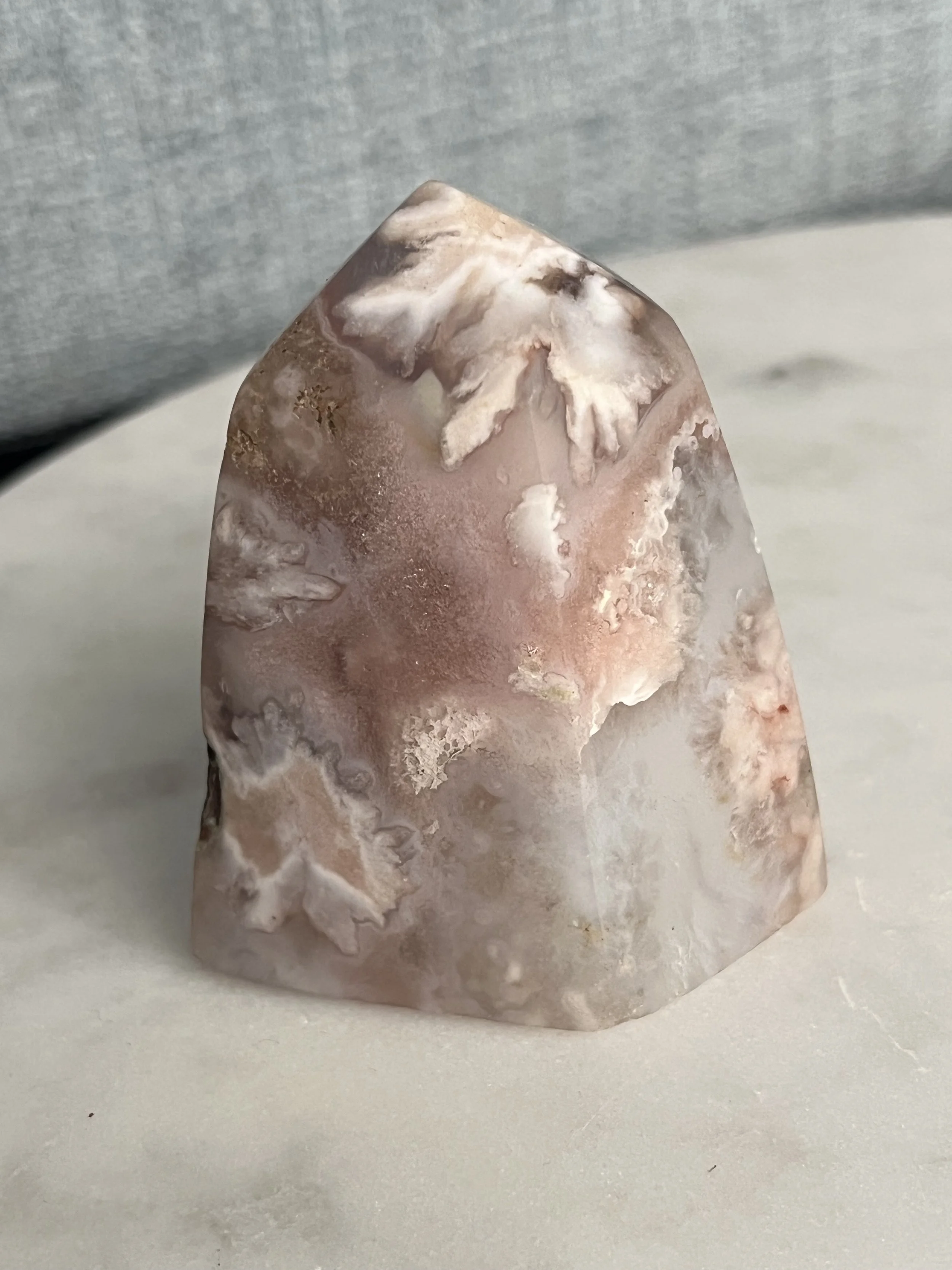La_lumiere_dalcyone_agate_fleur_tour (2).jpg