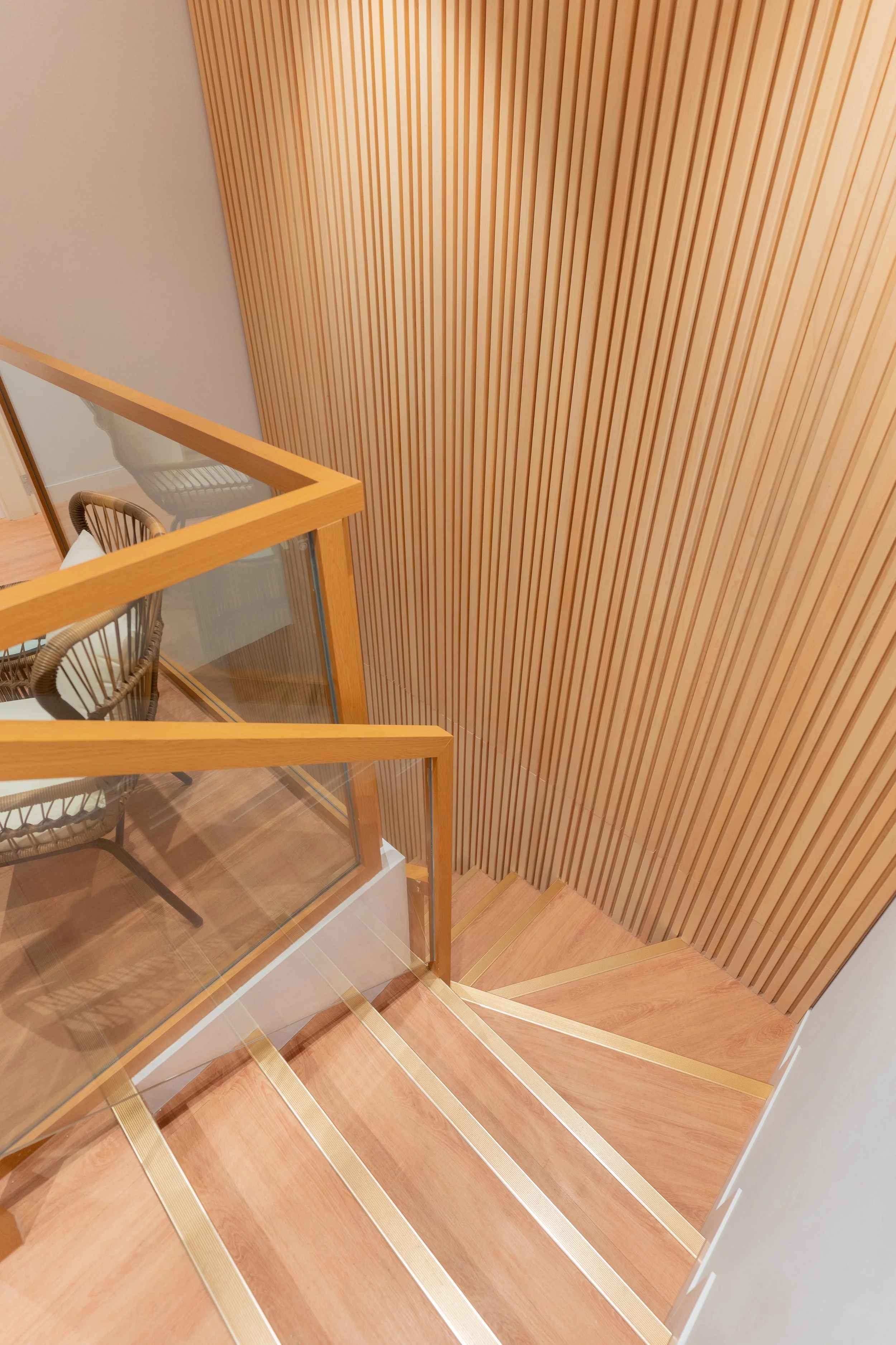 三房複式海景客房  - 上層樓梯位置 2.jpg